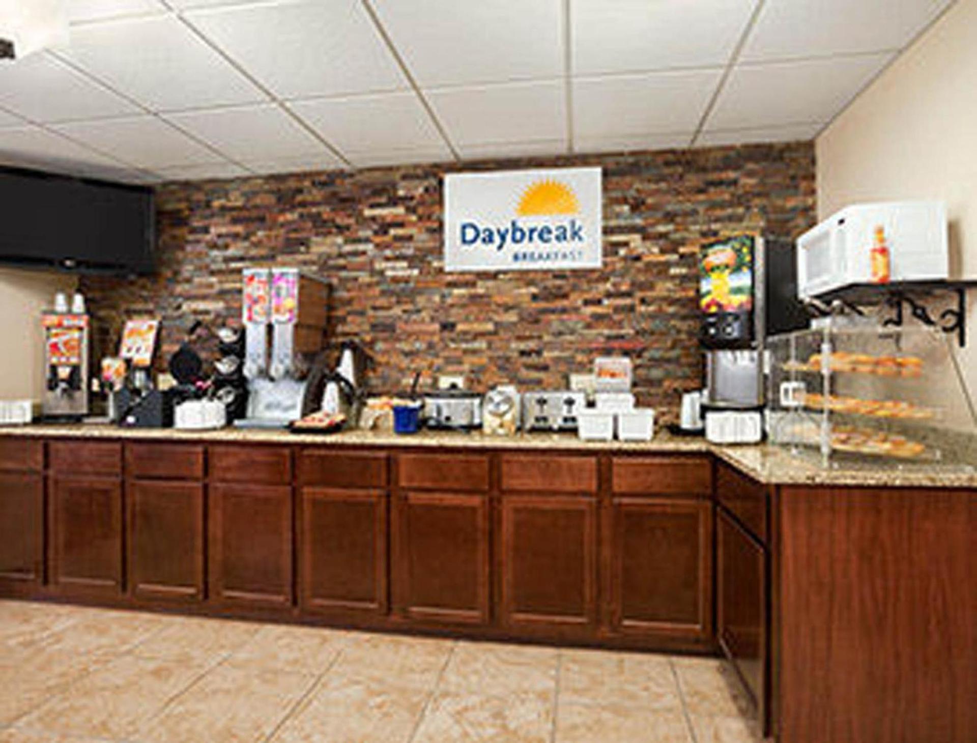 Days Inn & Suites by Wyndham Gunnison photo 33