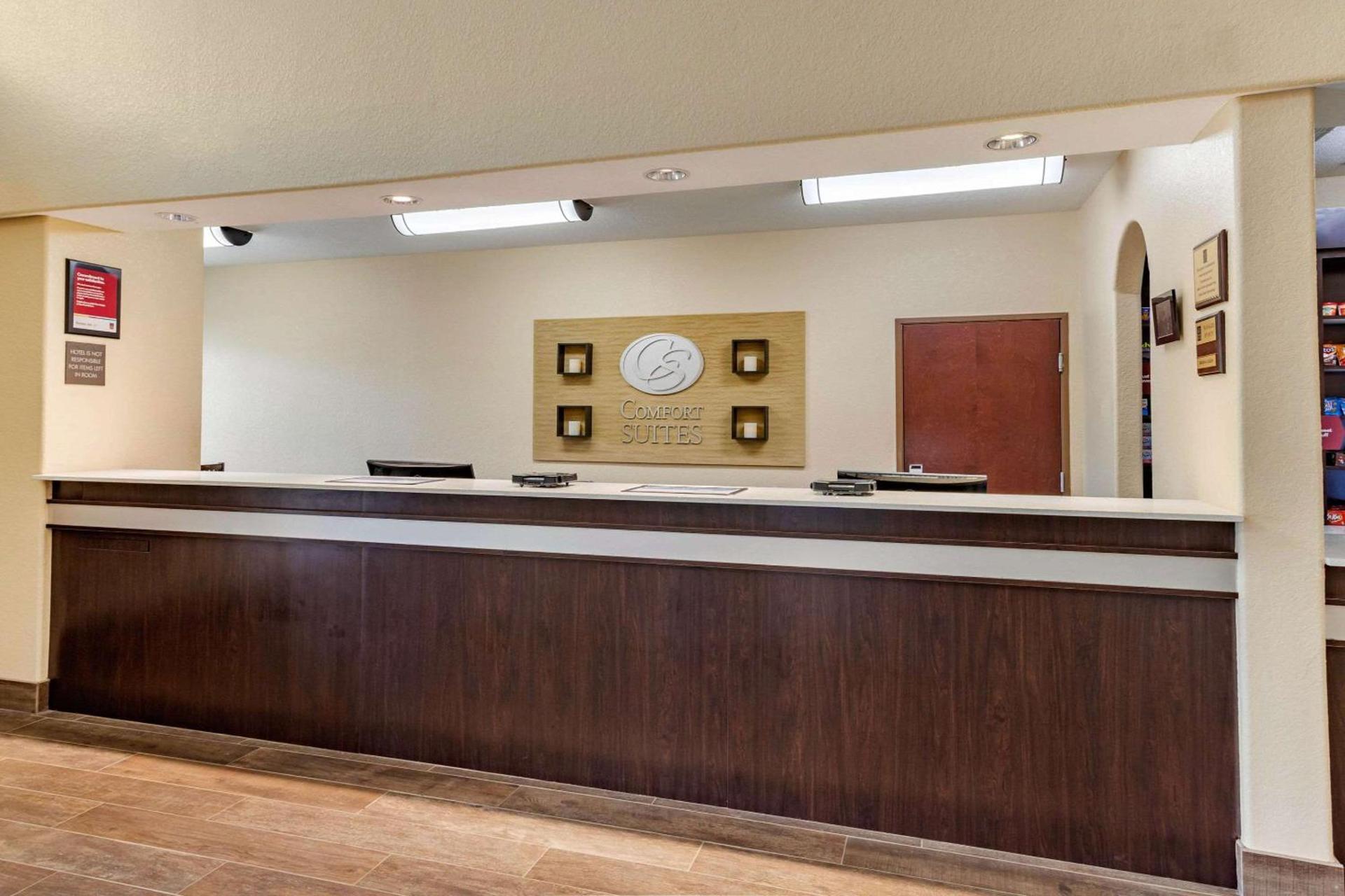 Comfort Suites Baytown I - 10 photo 4