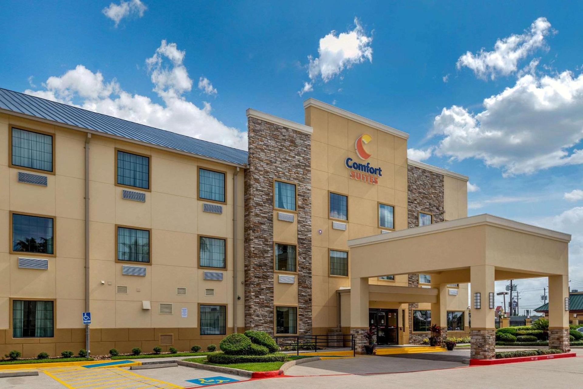 Comfort Suites Baytown I - 10 photo 2