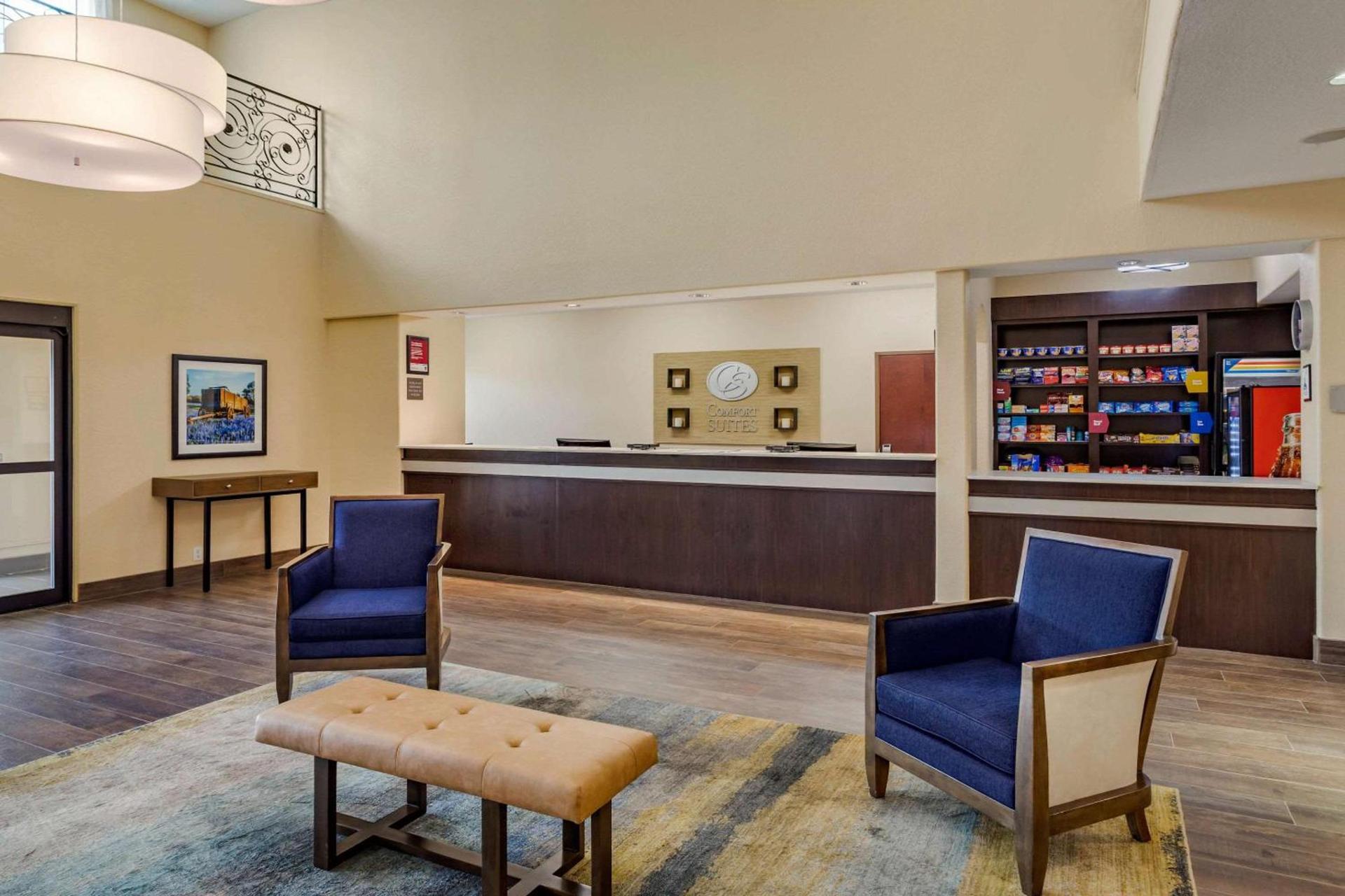 Comfort Suites Baytown I - 10 photo 5
