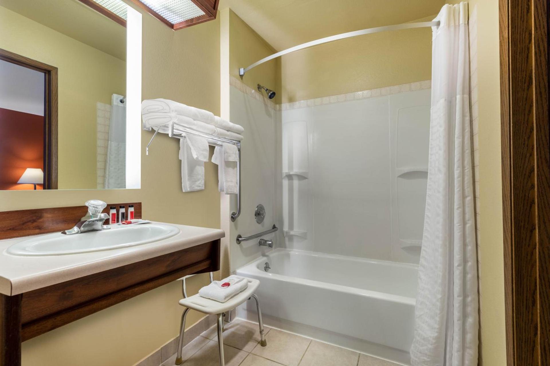 Howard Johnson by Wyndham Leavenworth photo 11