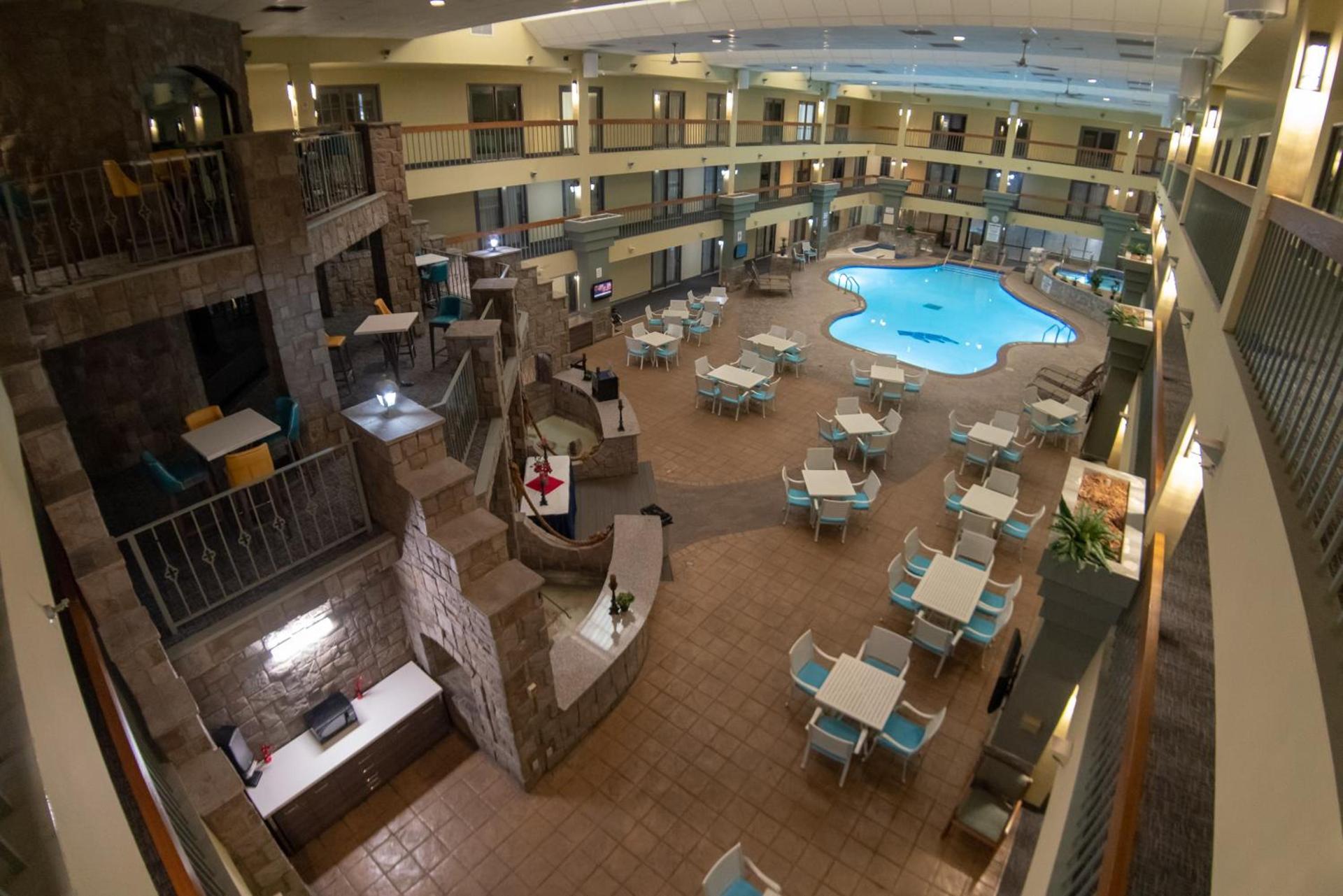 Baymont by Wyndham Shakopee photo 42