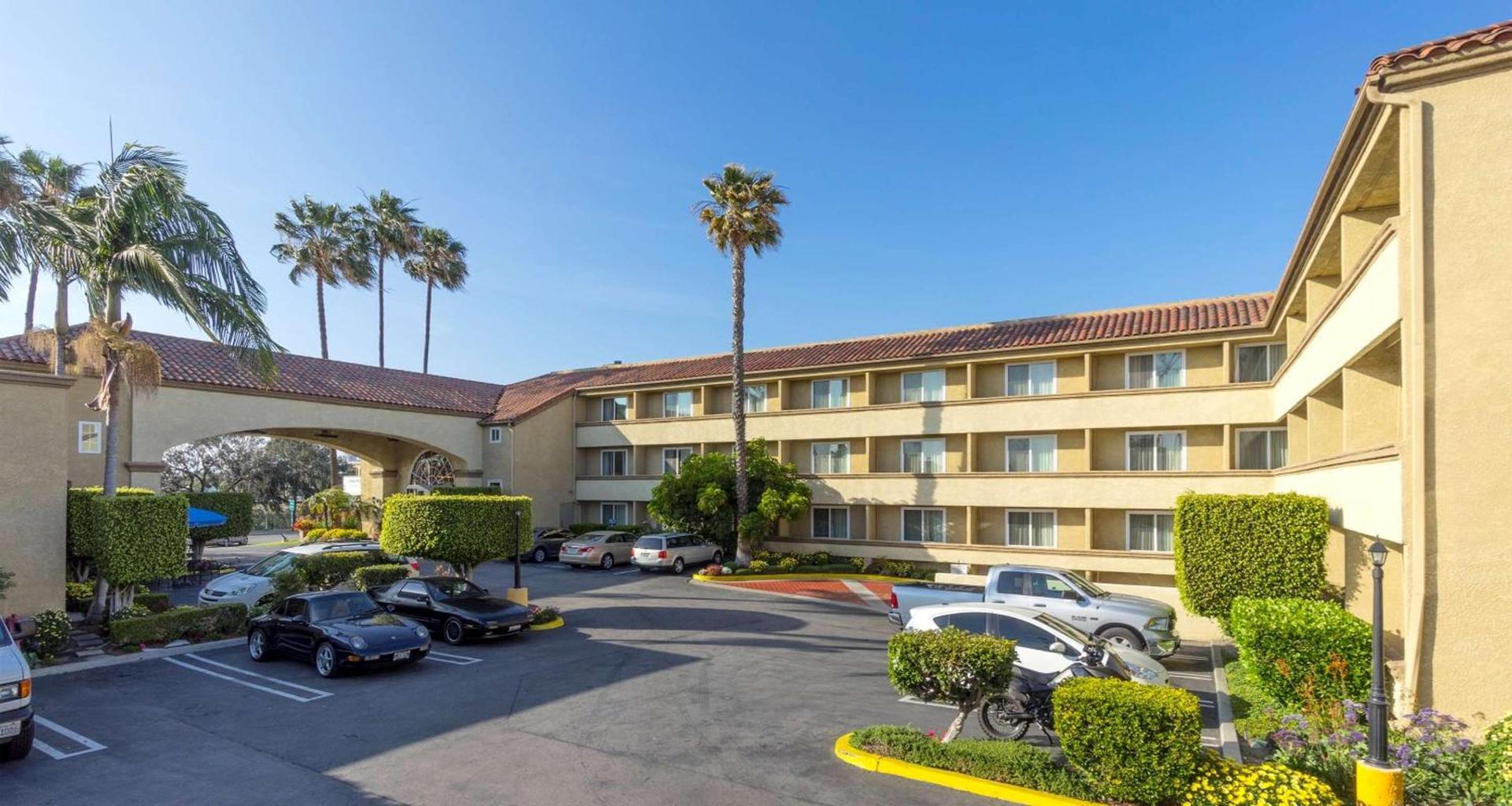 Best Western Plus Newport Mesa Inn photo 28