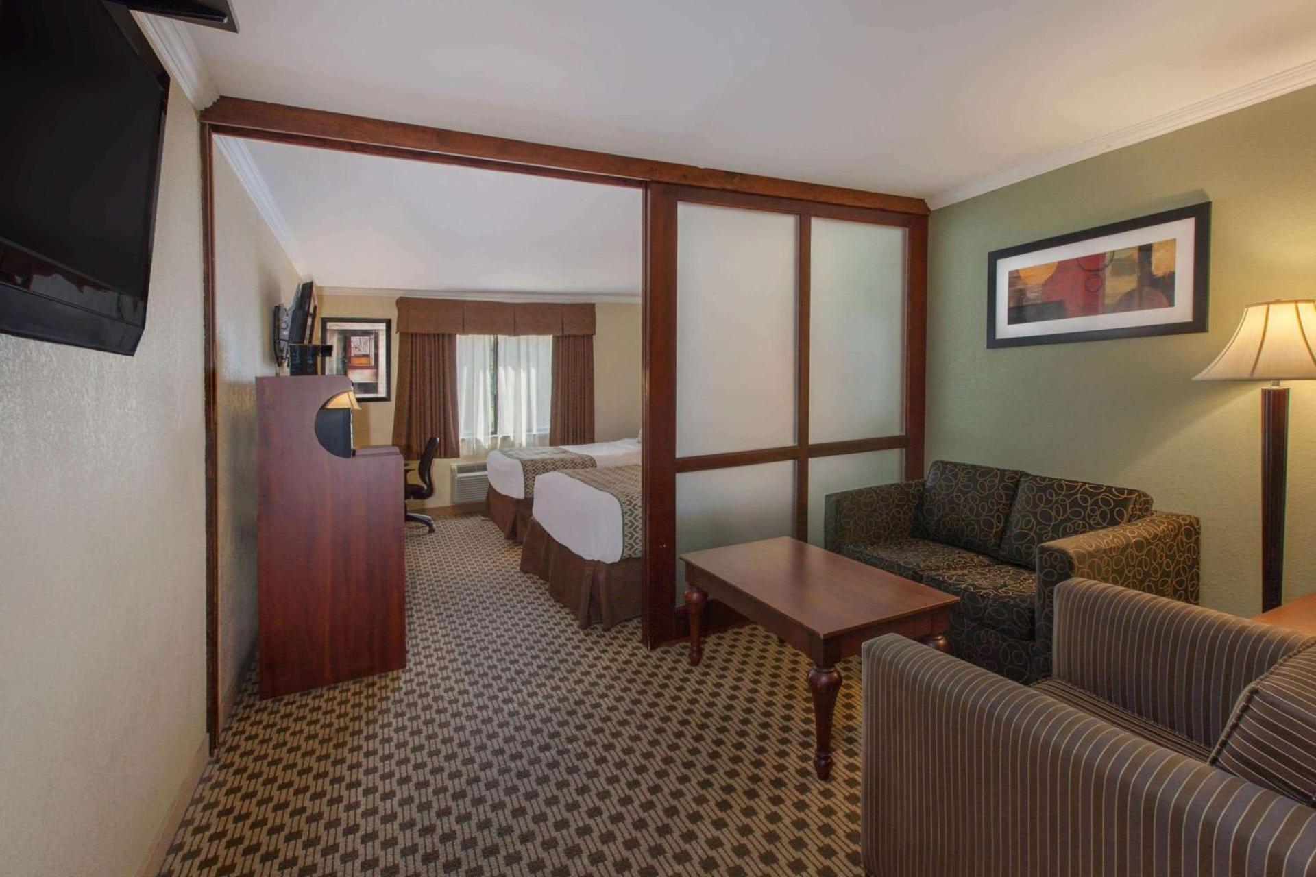 Baymont by Wyndham Pompton Plains/Wayne photo 9
