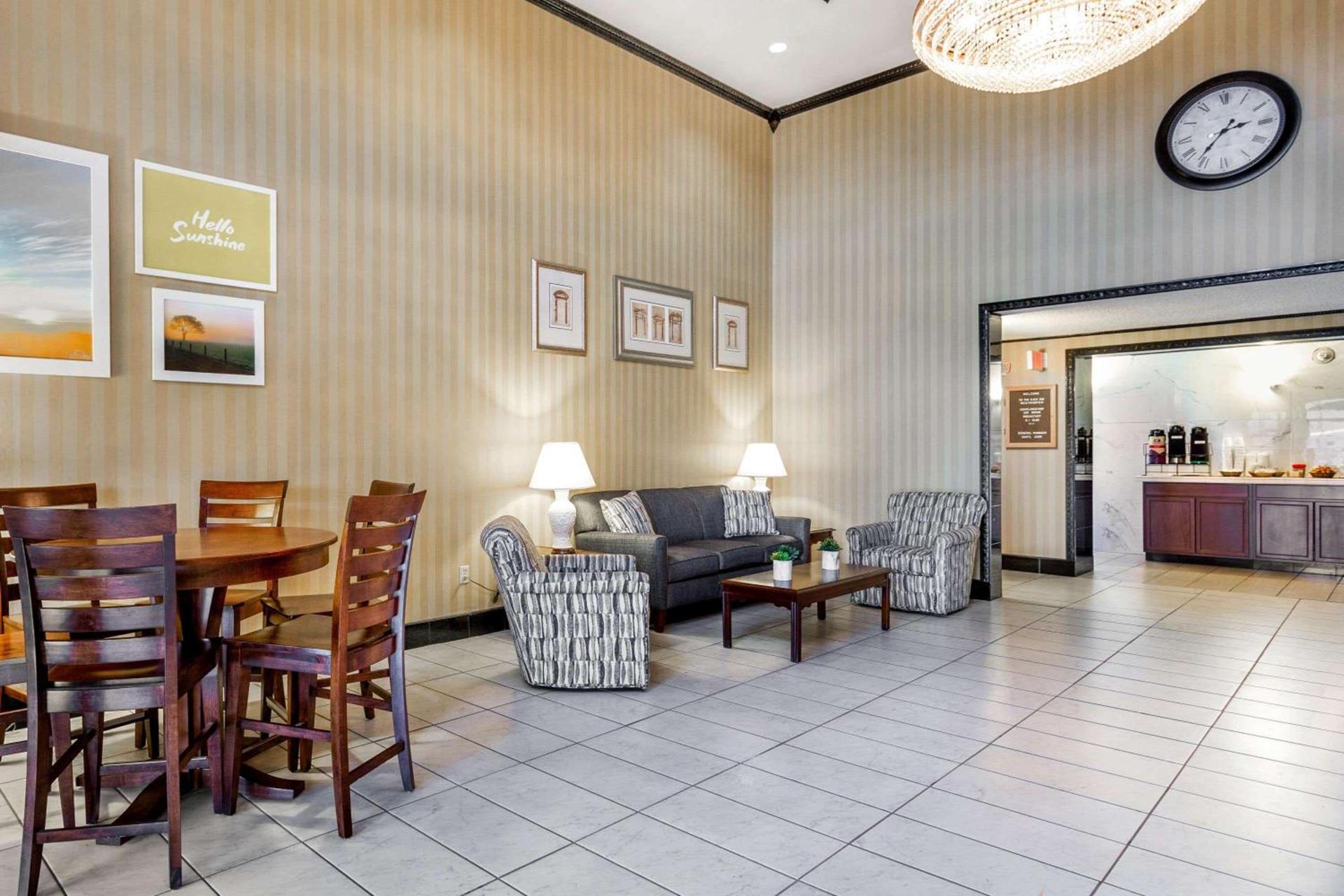 Days Inn by Wyndham Westminster photo 3