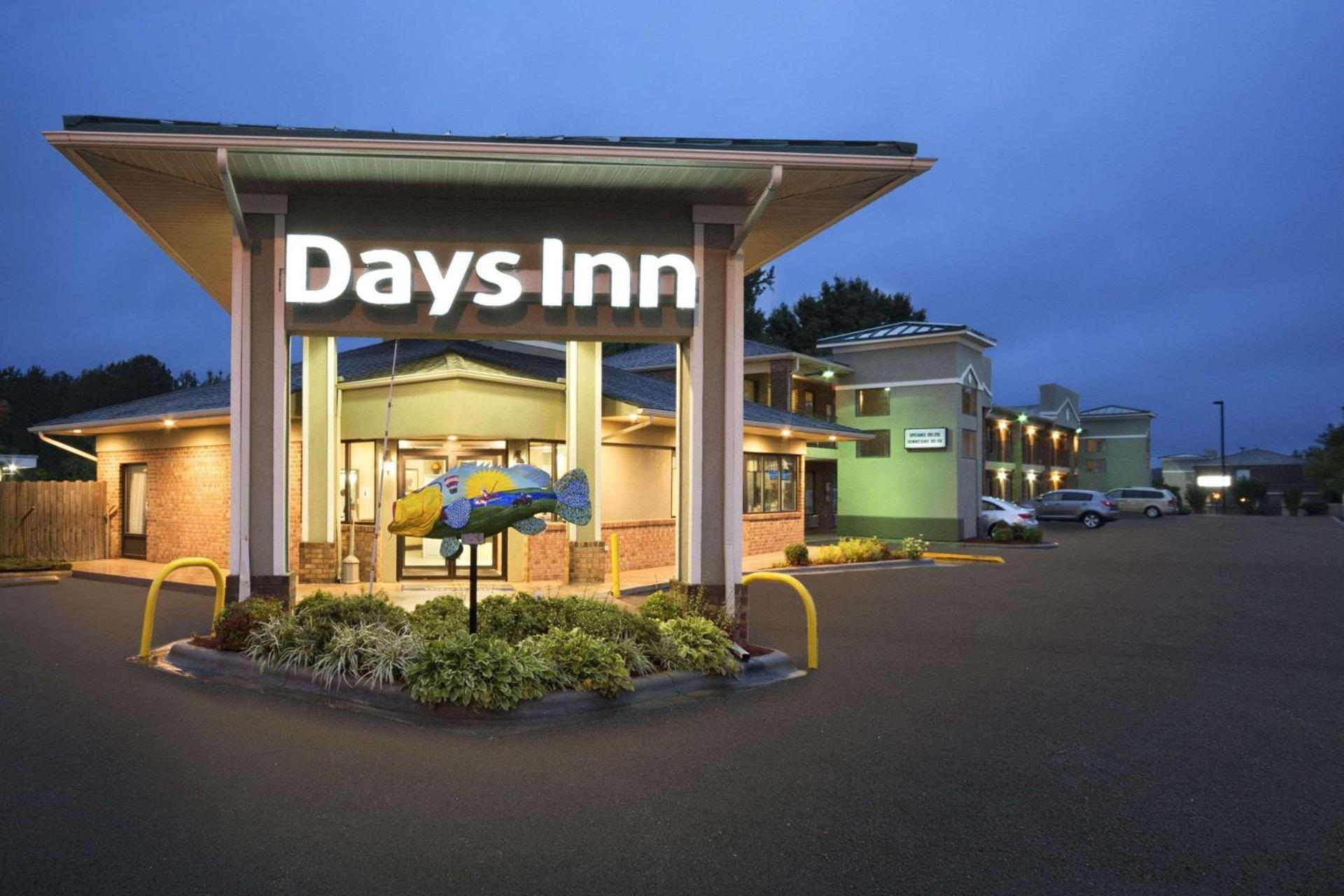 Days Inn by Wyndham Weldon Roanoke Rapids photo 1