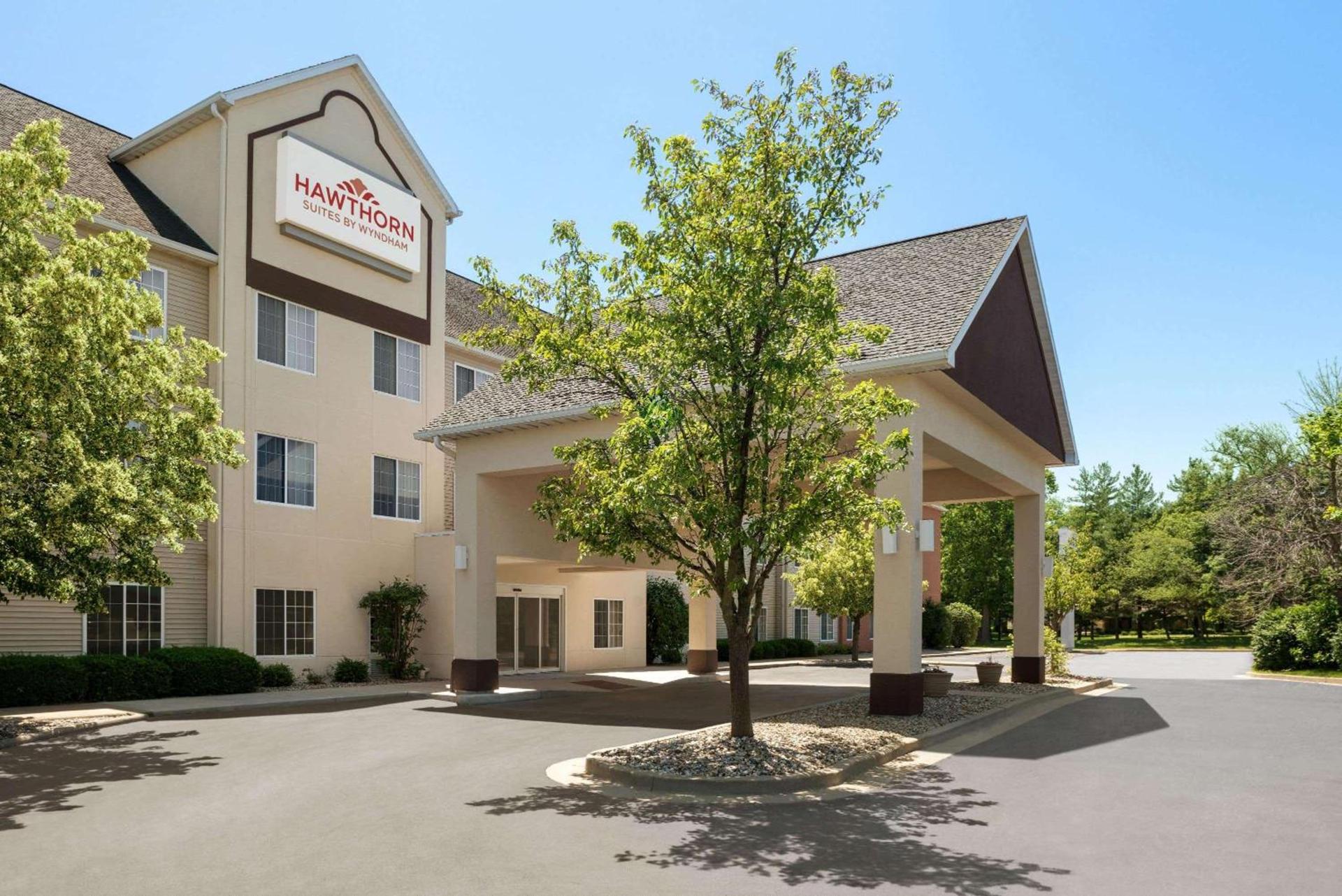 Hawthorn Extended Stay by Wyndham Decatur photo 4