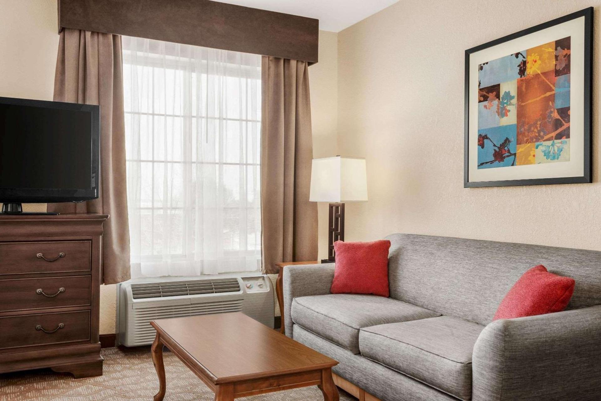 Hawthorn Extended Stay by Wyndham Decatur photo 22