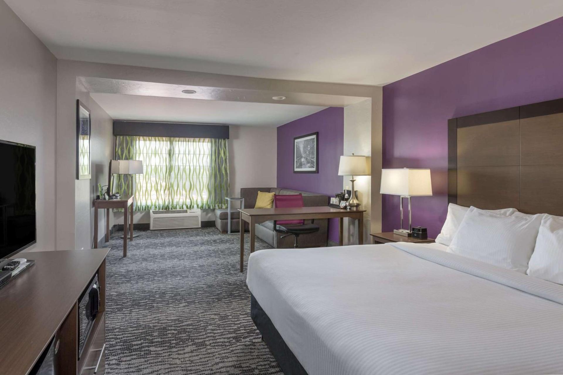 La Quinta by Wyndham Visalia/Sequoia Gateway photo 60