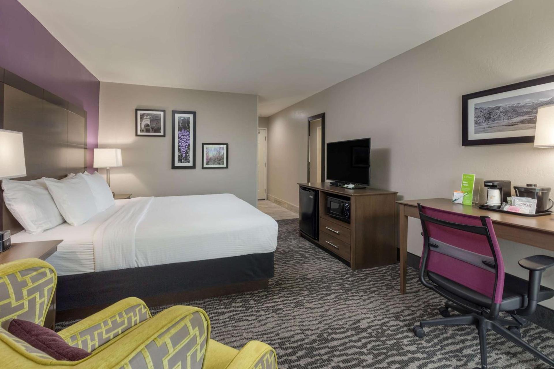 La Quinta by Wyndham Visalia/Sequoia Gateway photo 57