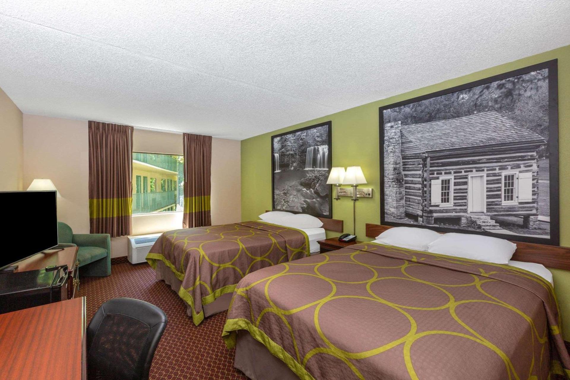 Super 8 by Wyndham Eureka Springs photo 5