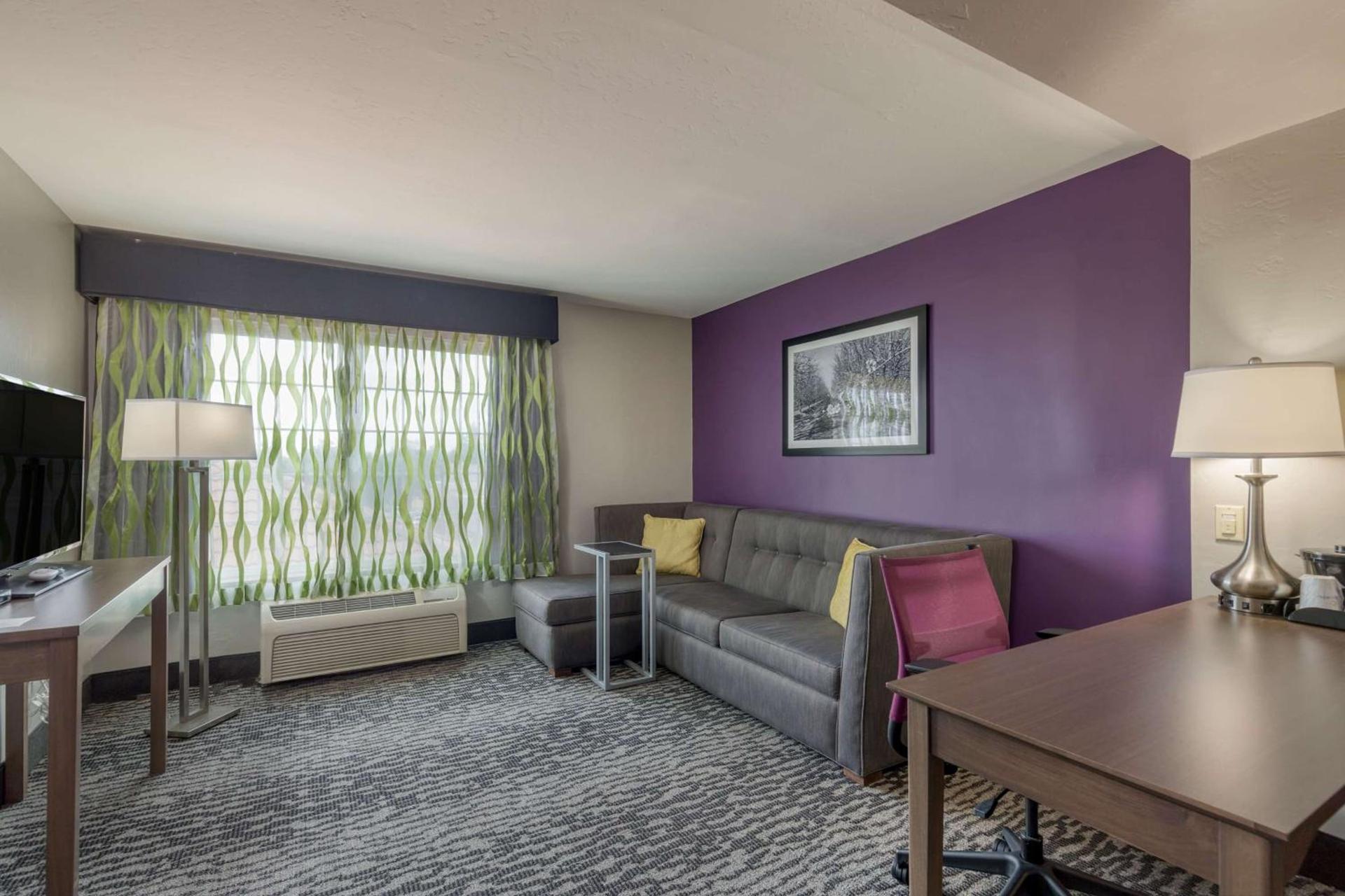 La Quinta by Wyndham Visalia/Sequoia Gateway photo 54