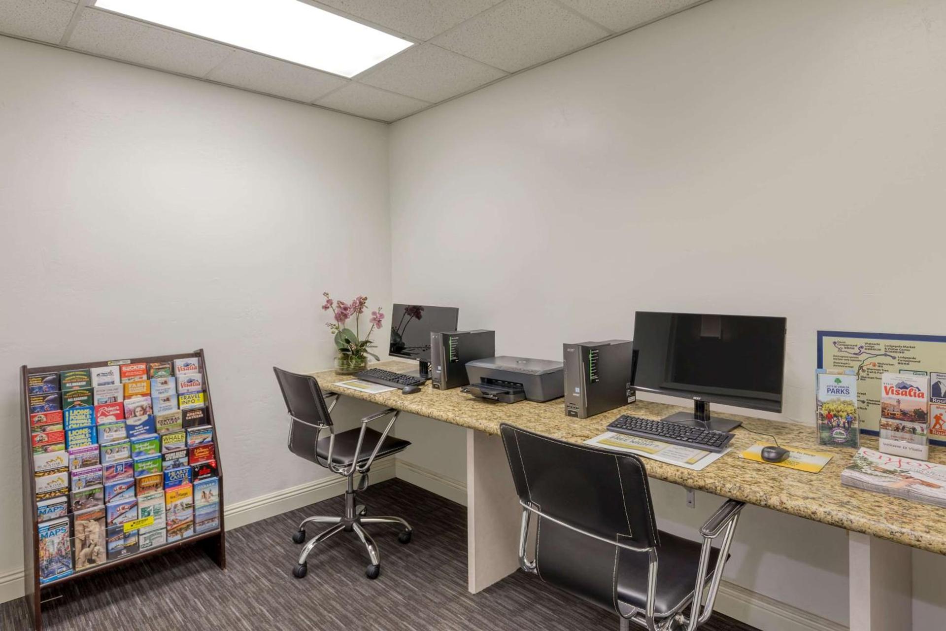 La Quinta by Wyndham Visalia/Sequoia Gateway photo 53