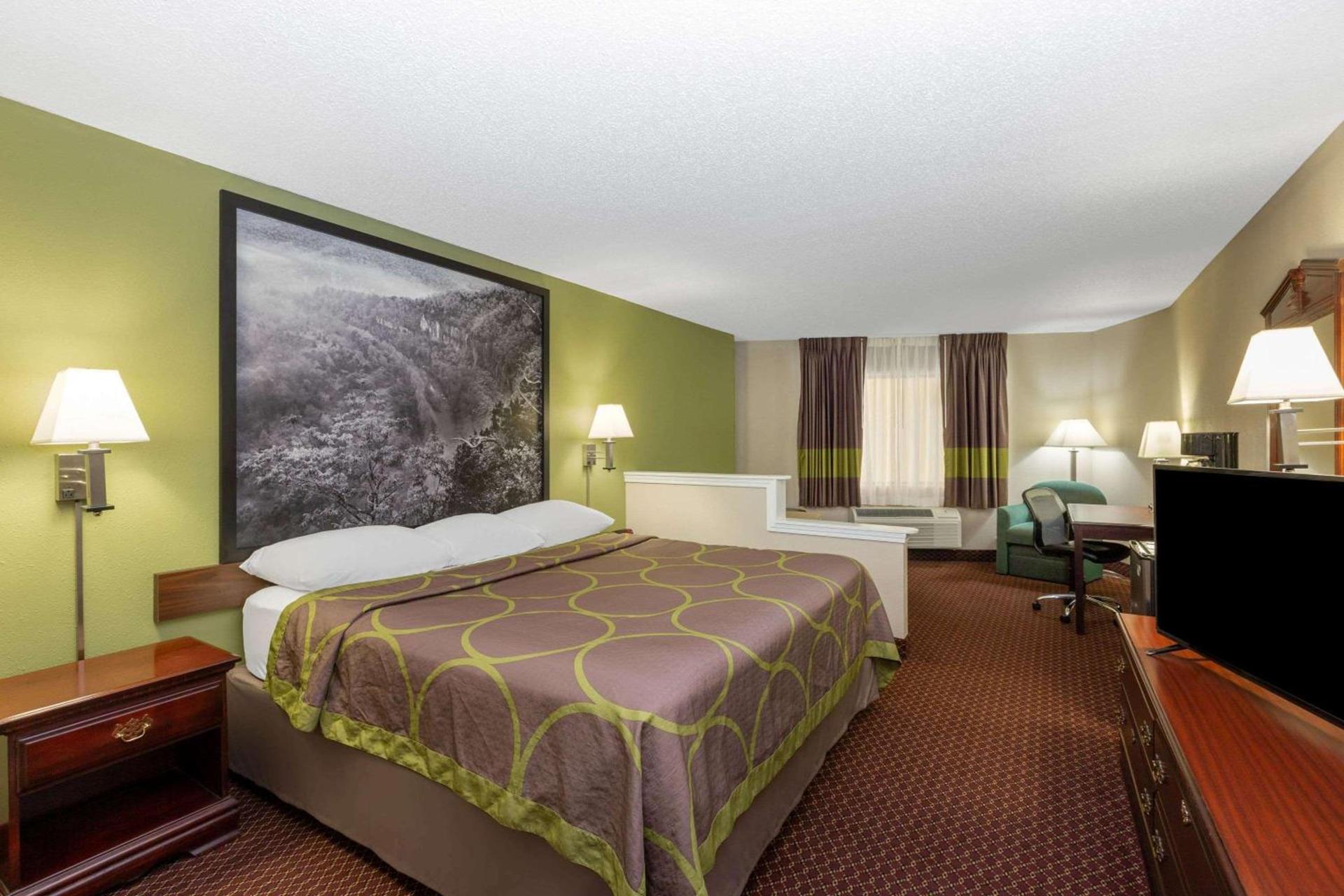 Super 8 by Wyndham Eureka Springs photo 14
