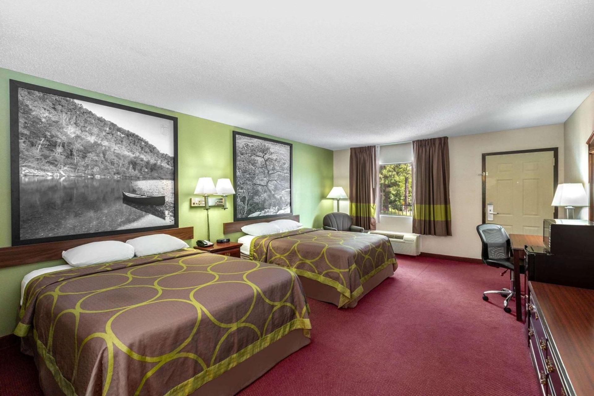 Super 8 by Wyndham Eureka Springs photo 8