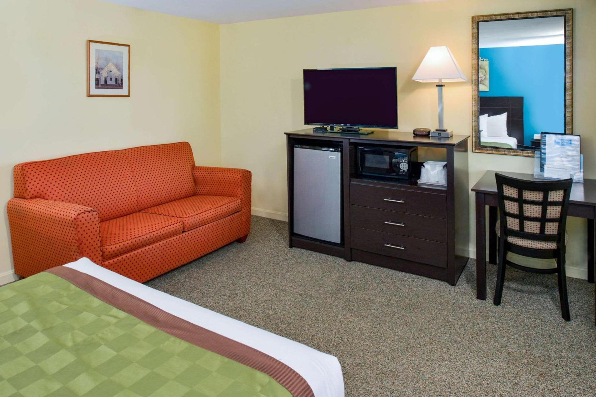 Rodeway Inn Orleans - Cape Cod photo 41