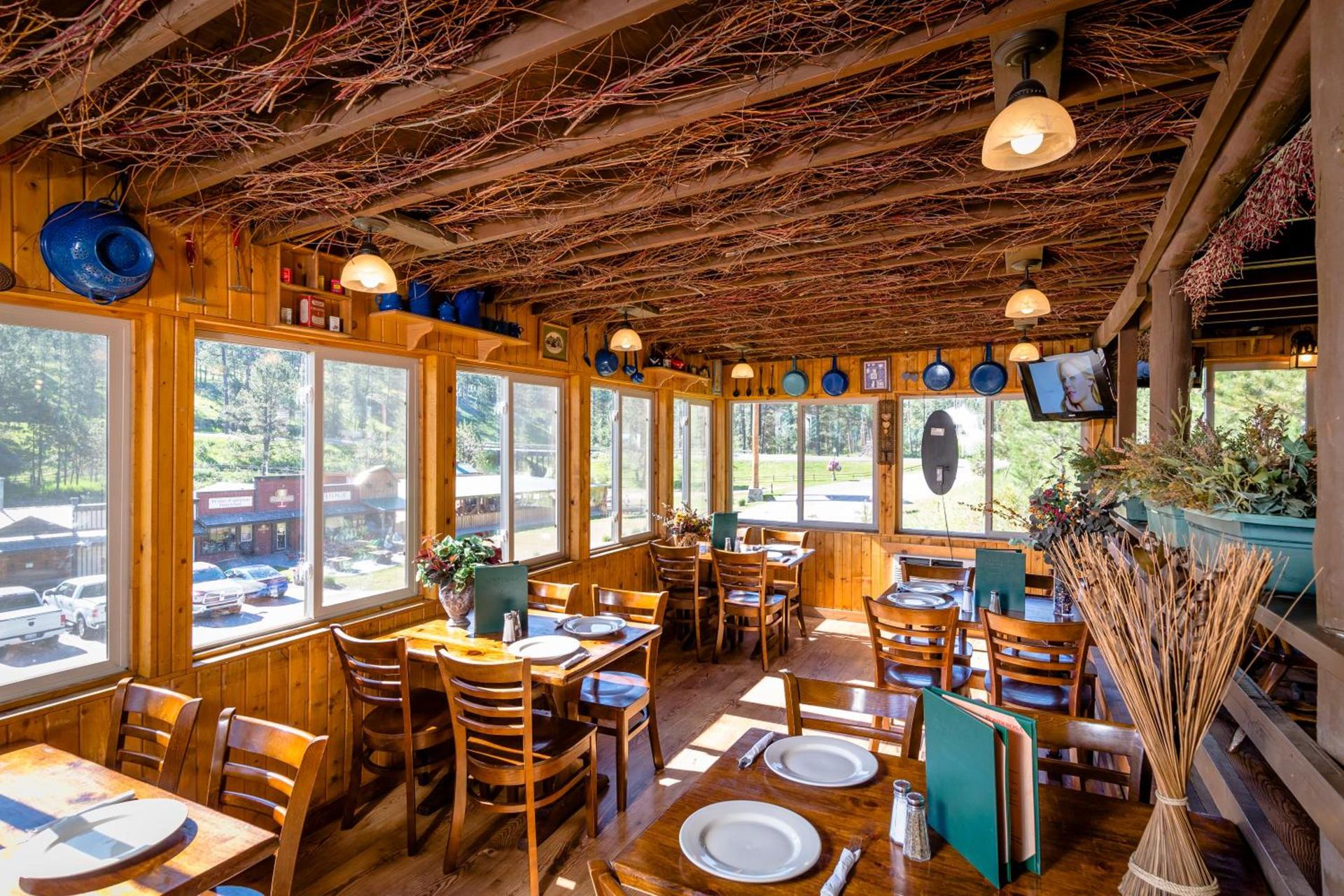 Lodge at Palmer Gulch photo 43