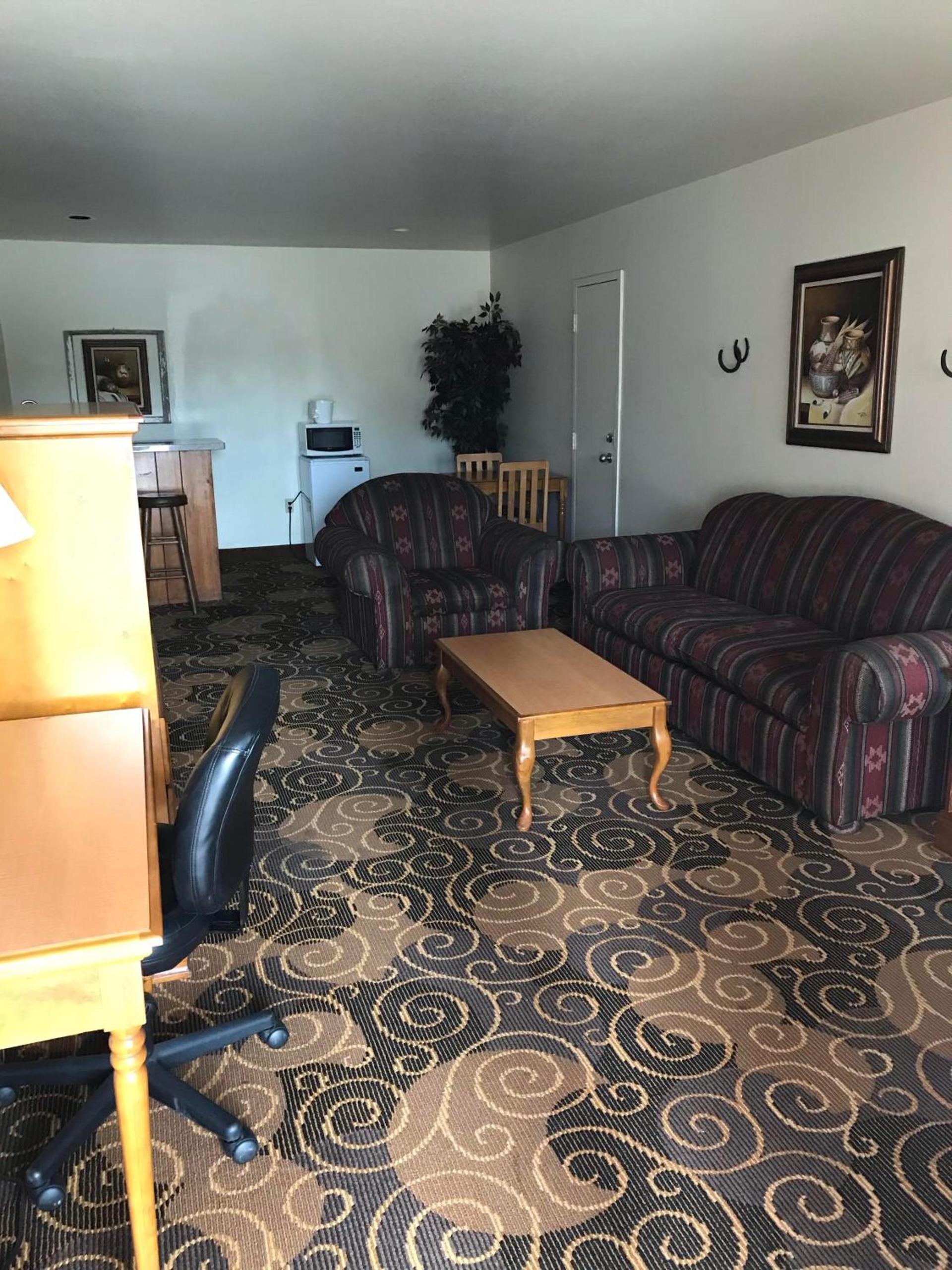 Days Inn by Wyndham San Angelo photo 5
