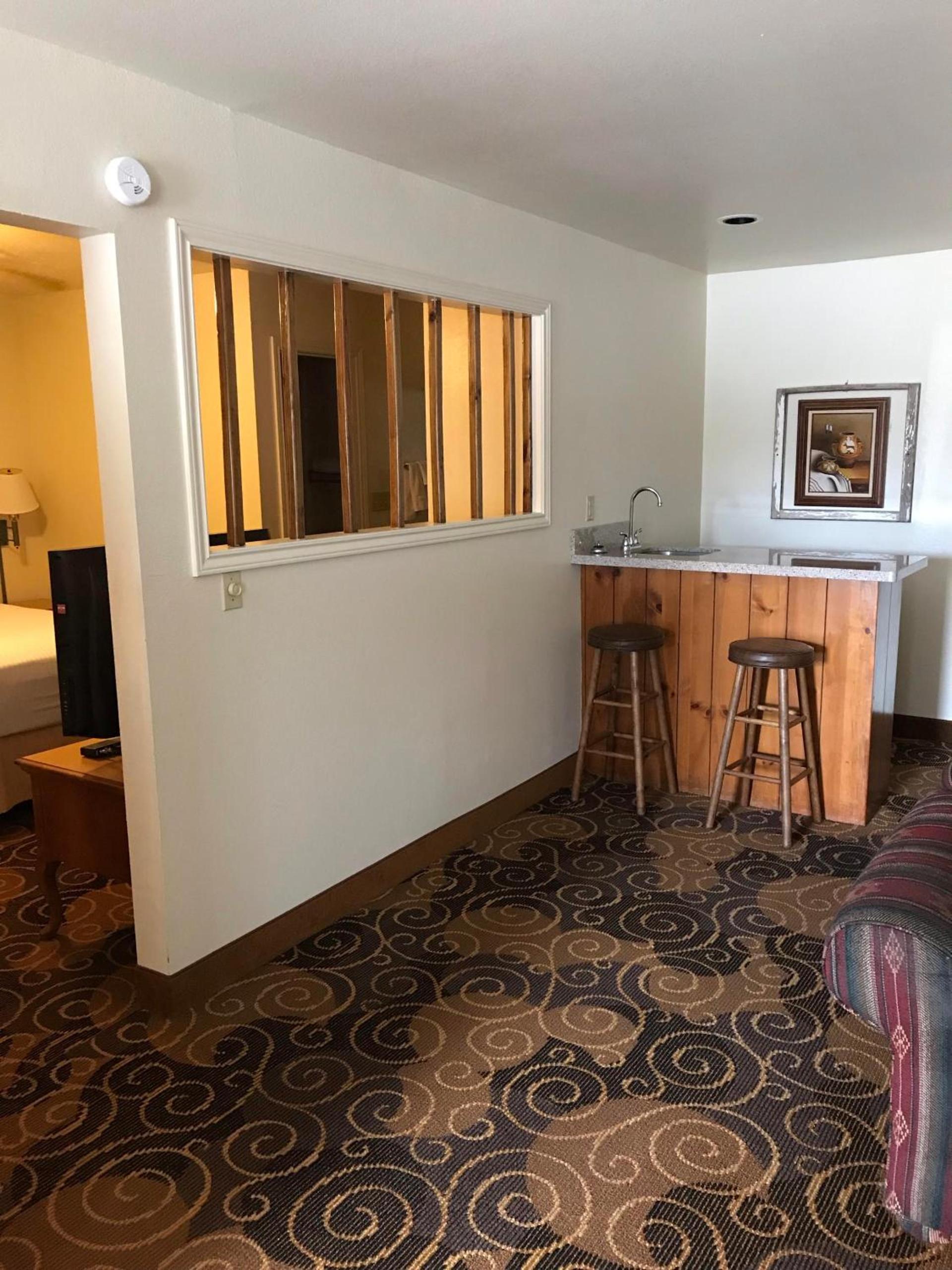 Days Inn by Wyndham San Angelo photo 4