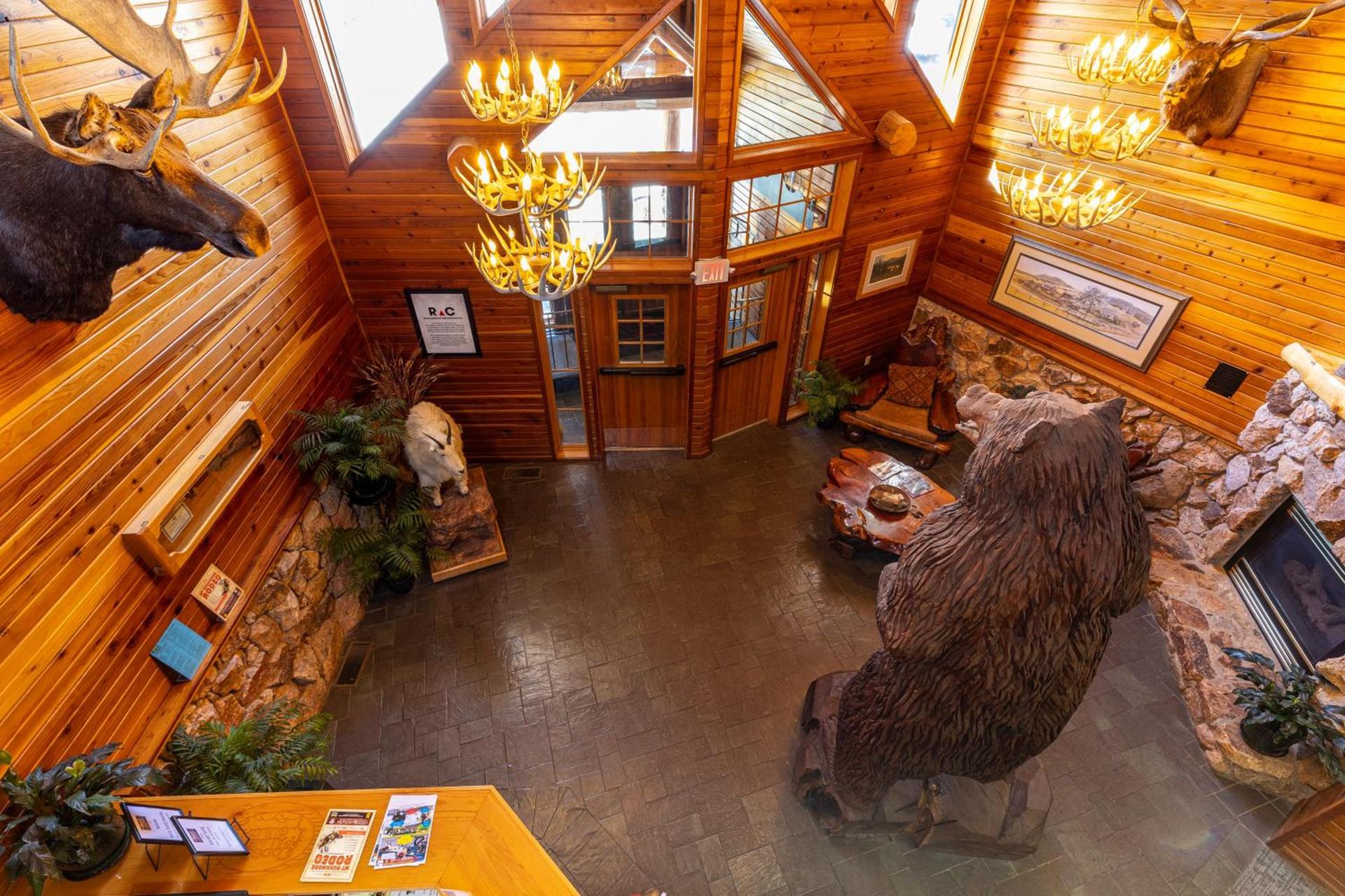 Lodge at Palmer Gulch photo 36