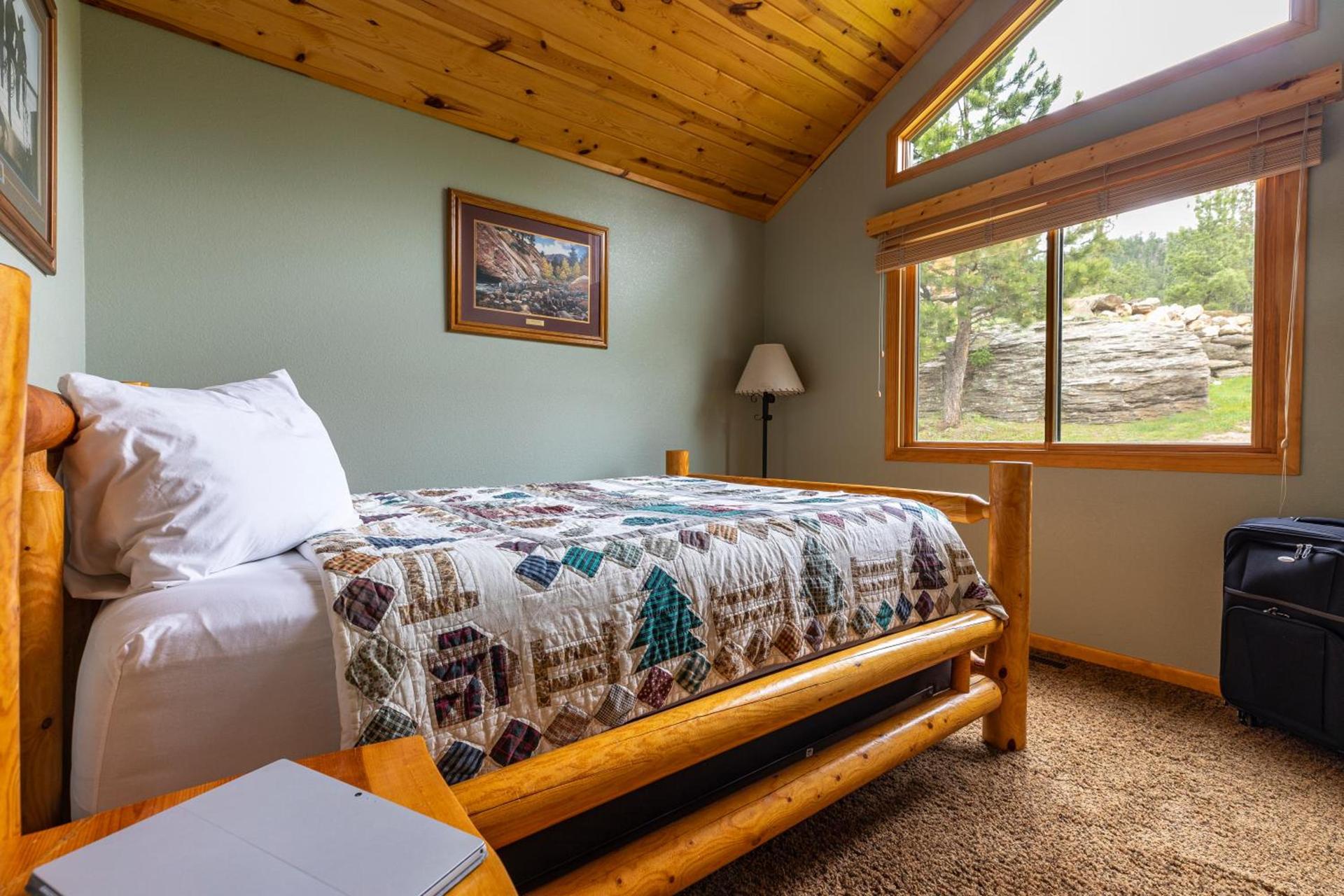 Lodge at Palmer Gulch photo 20