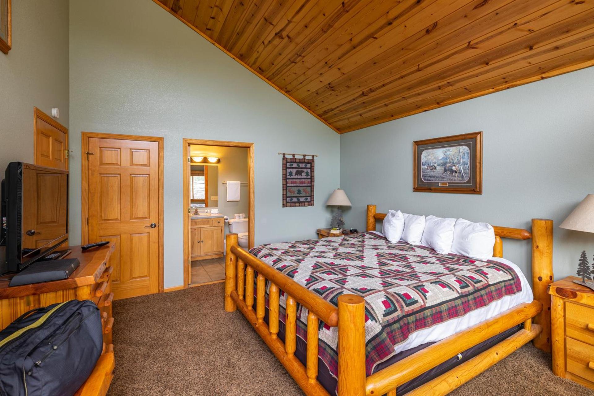 Lodge at Palmer Gulch photo 21
