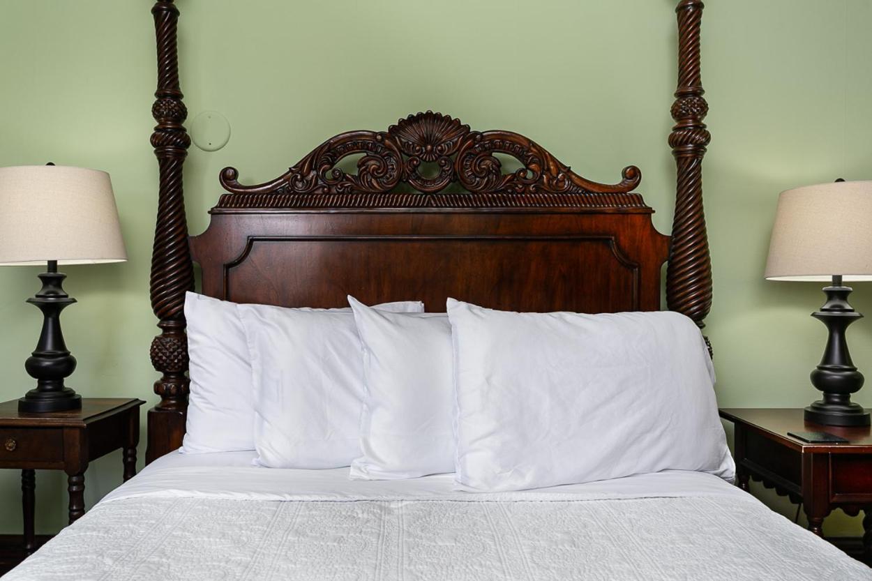 Cedar Crest Inn photo 20