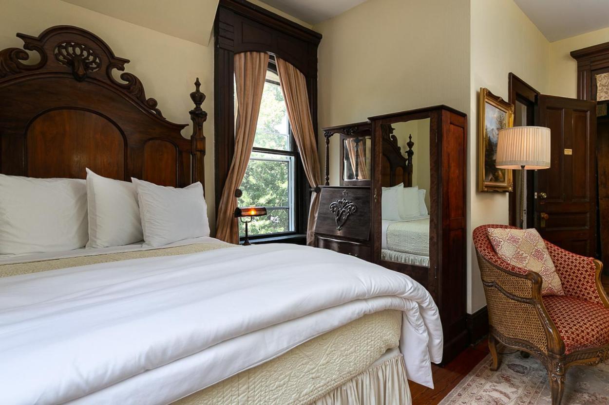 Cedar Crest Inn photo 18