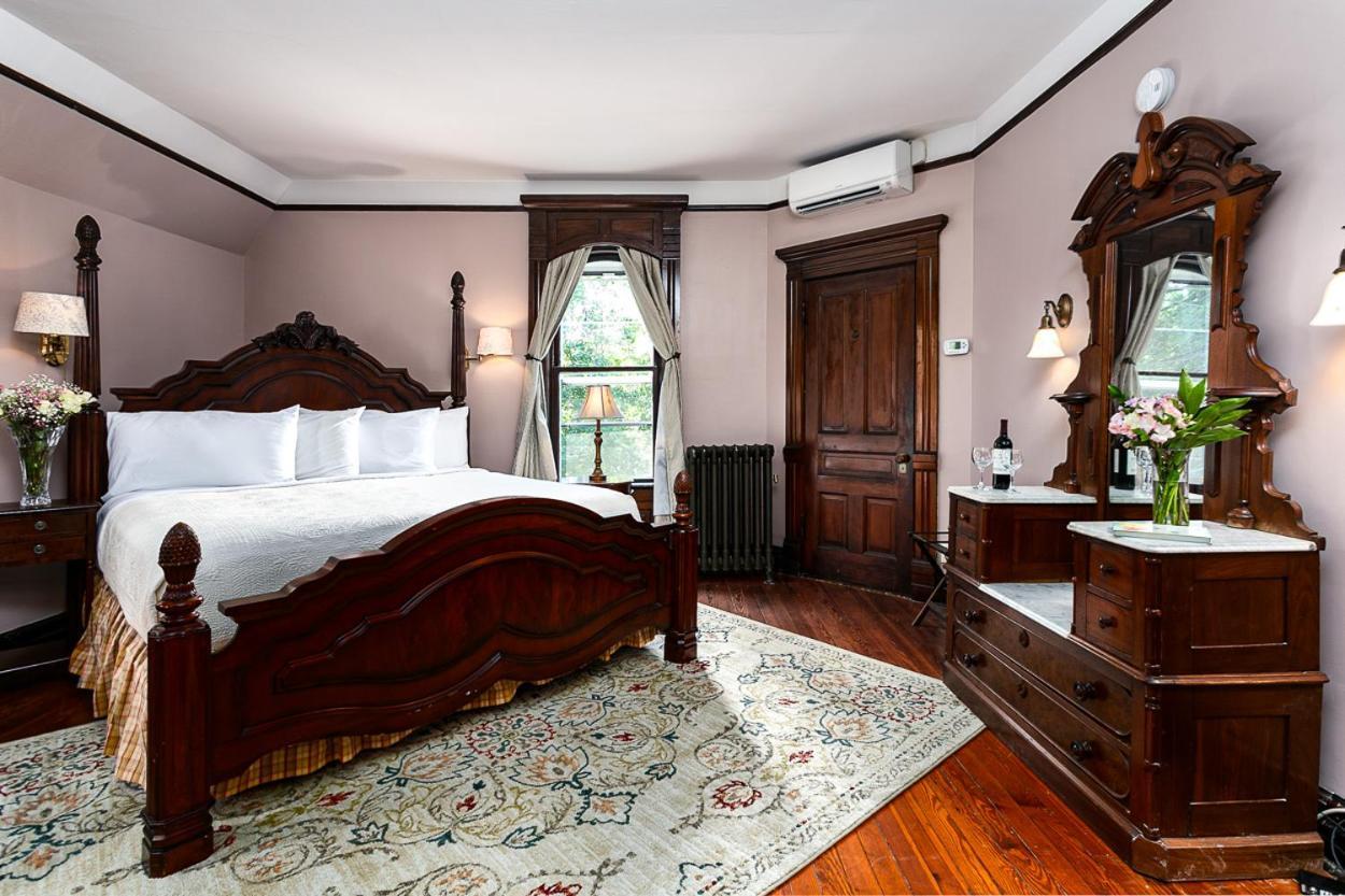 Cedar Crest Inn photo 13