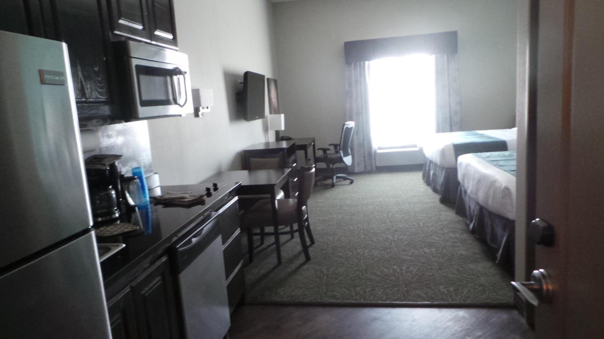 Baymont by Wyndham Andrews TX photo 29