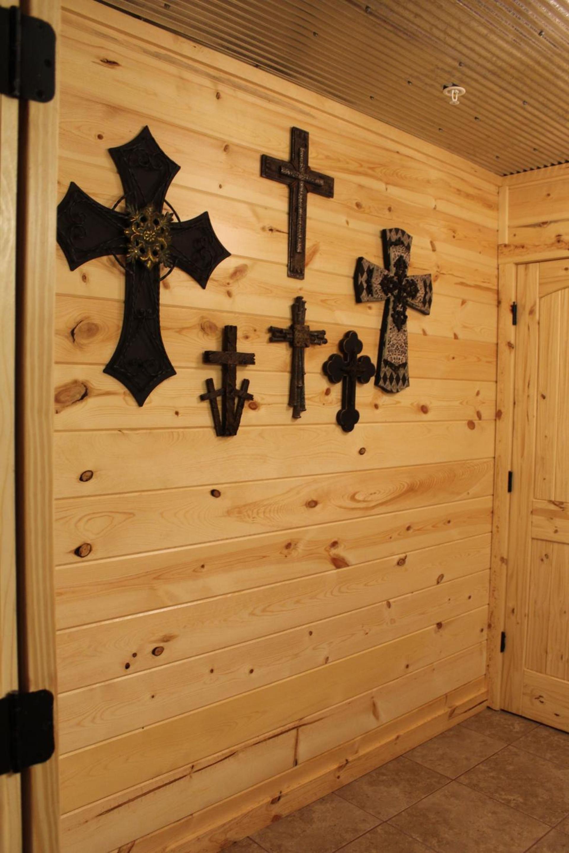 Samantha's Timber Inn photo 4