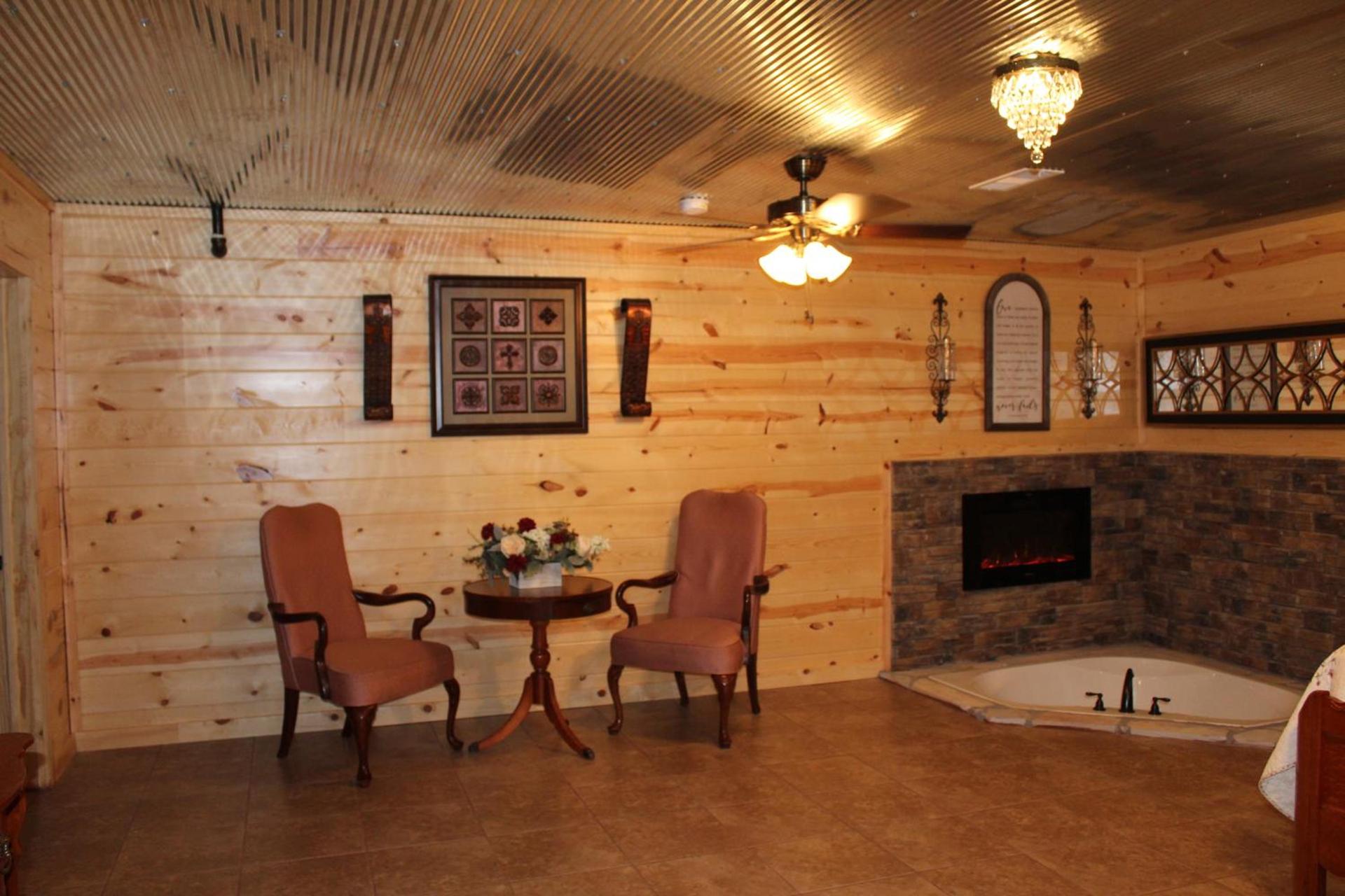 Samantha's Timber Inn photo 6