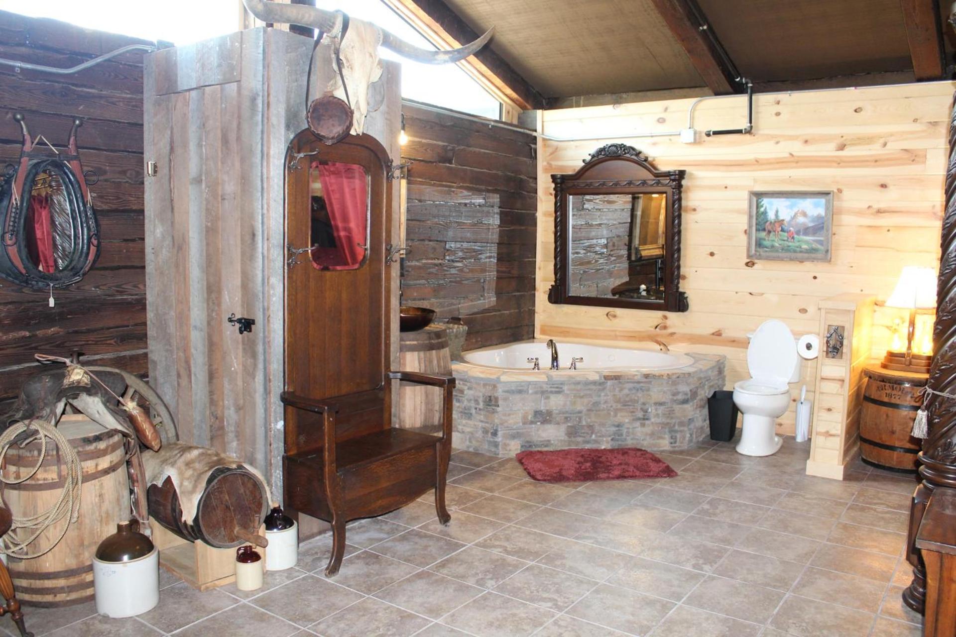 Samantha's Timber Inn photo 13