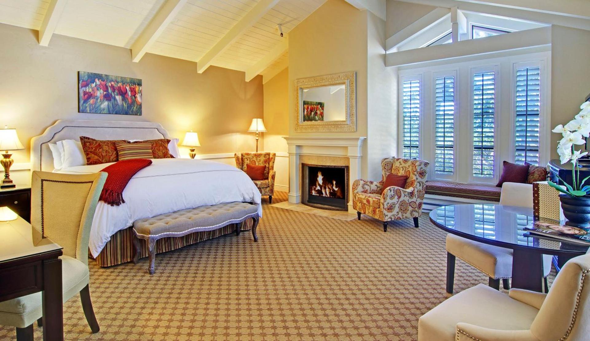Carriage House Inn photo 50