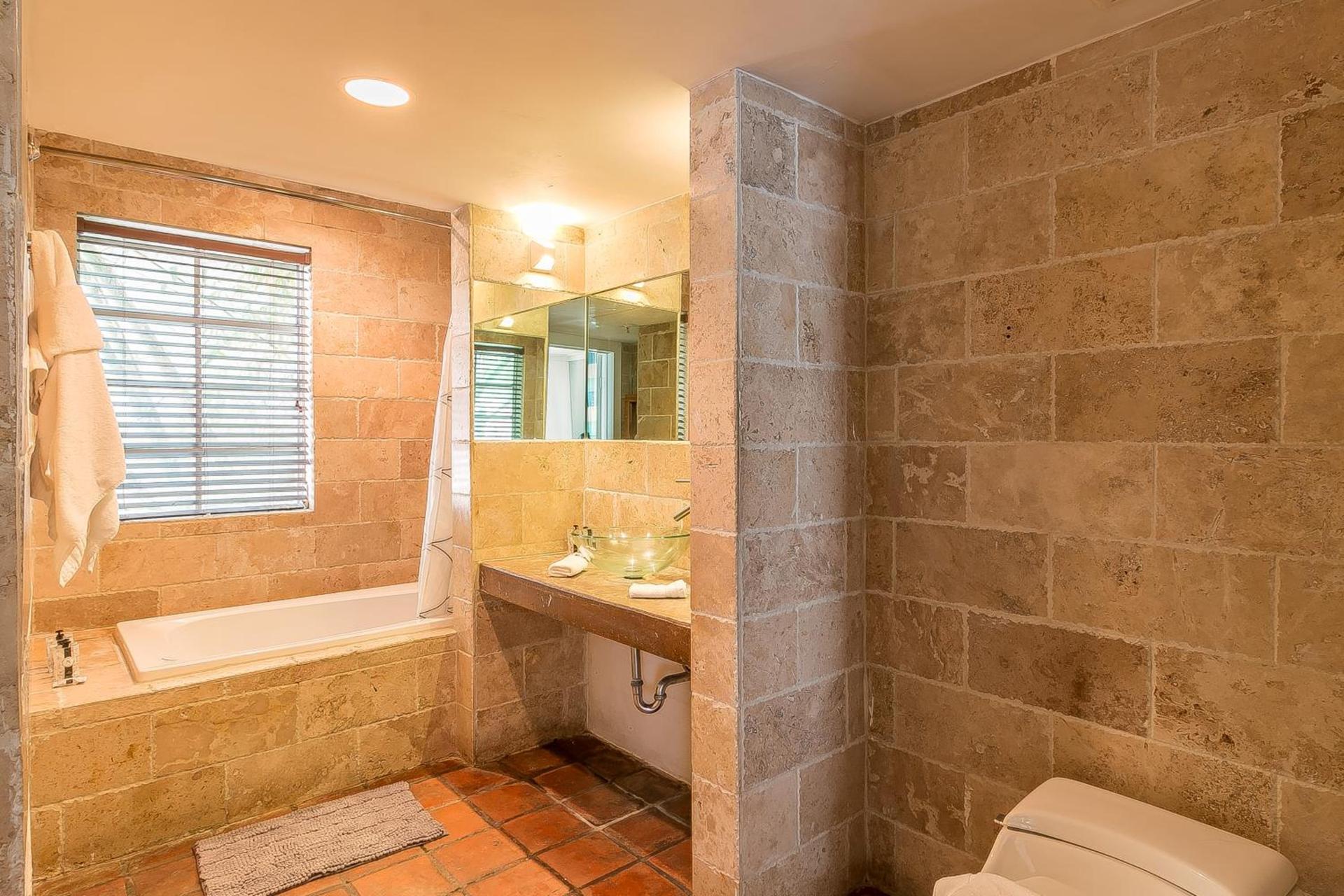 Chesterfield Hotel & Suites photo 19