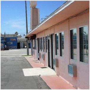 Tower Motel Long Beach photo 1