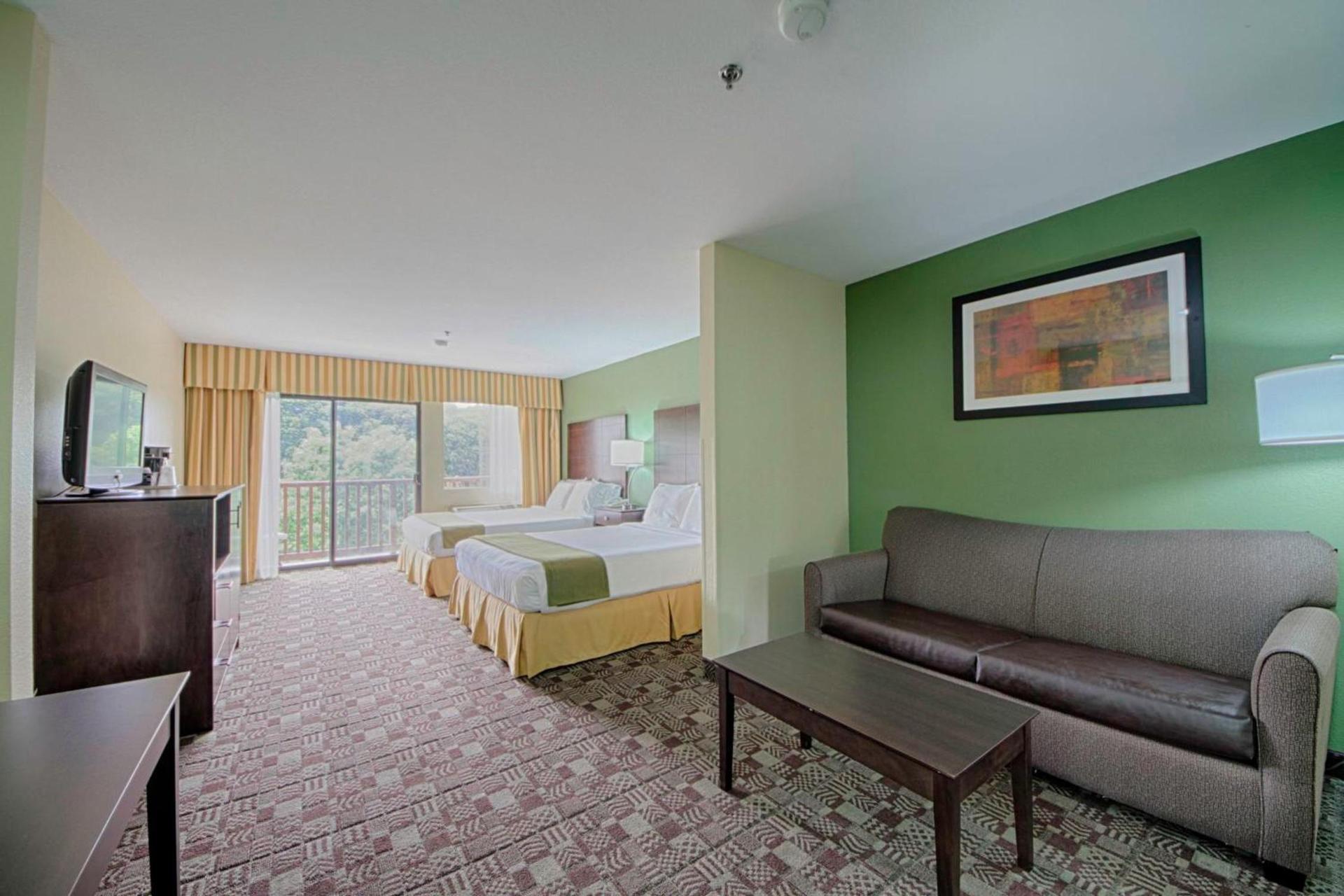 Holiday Inn Express Hotel & Suites Solana Beach-Del Mar by IHG photo 8