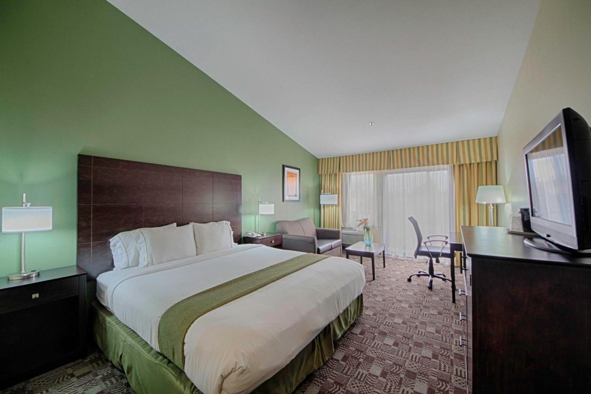 Holiday Inn Express Hotel & Suites Solana Beach-Del Mar by IHG photo 7