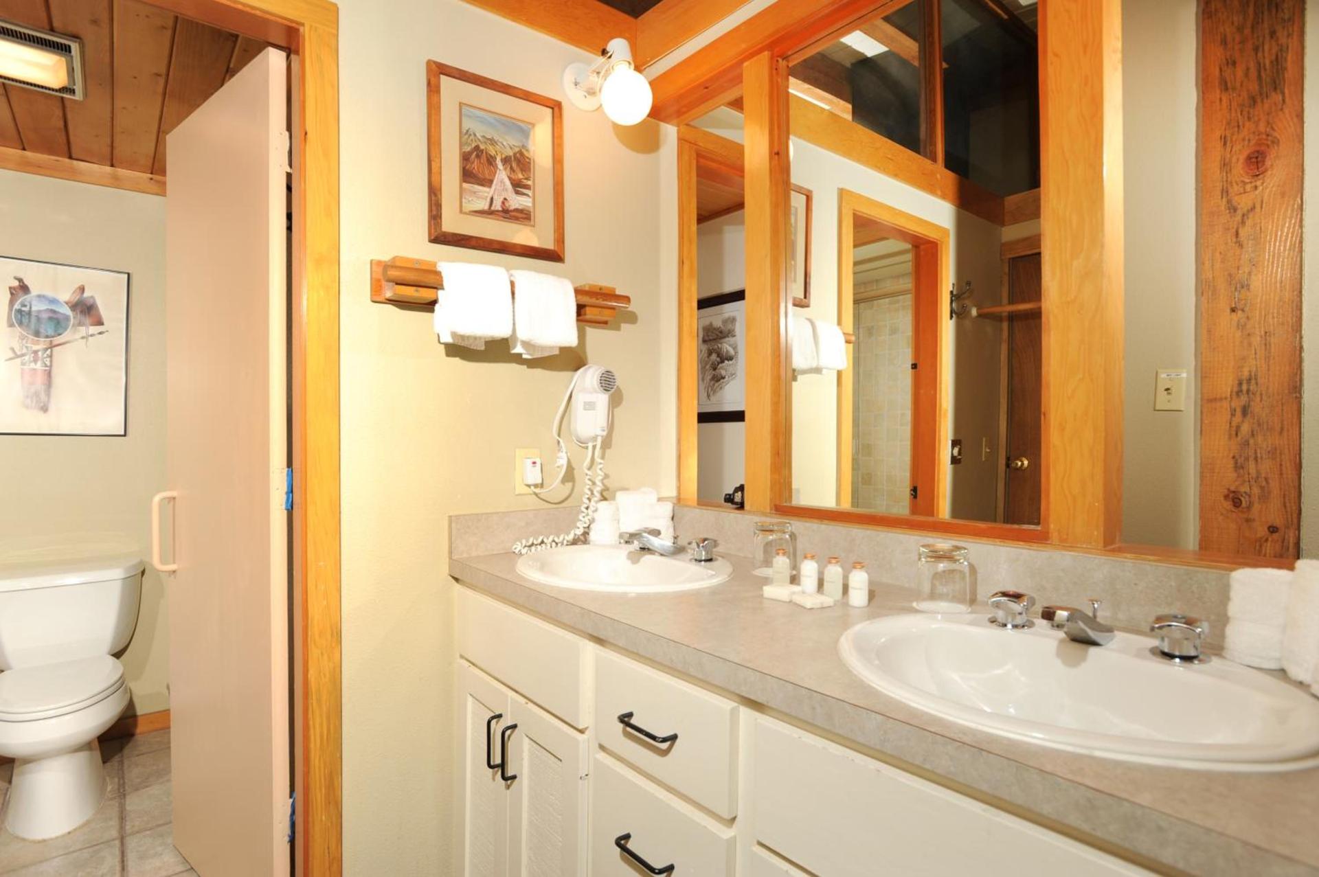 Evergreen Condominiums by Vail Resorts photo 42