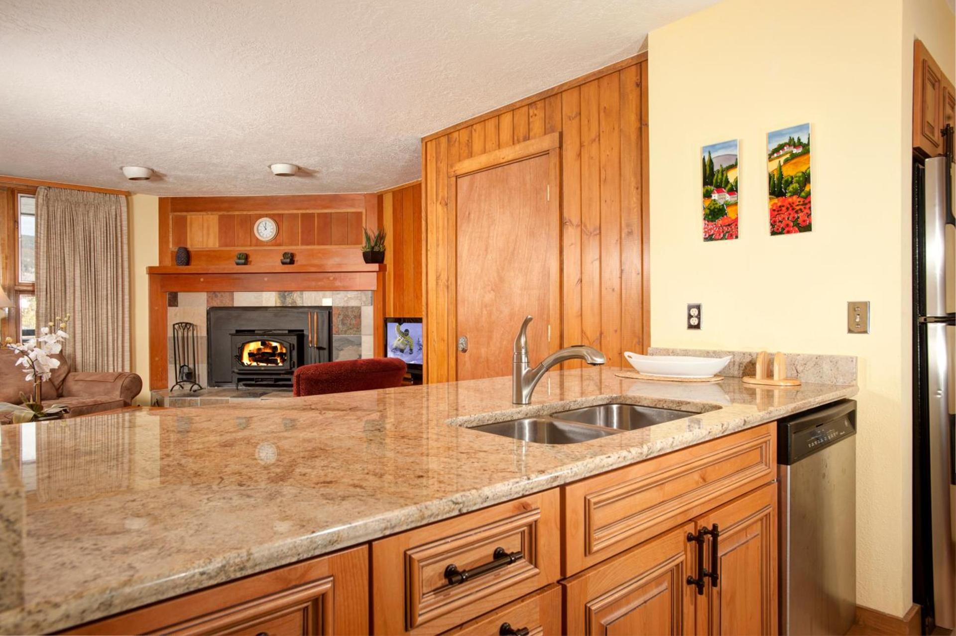 Evergreen Condominiums by Vail Resorts photo 17