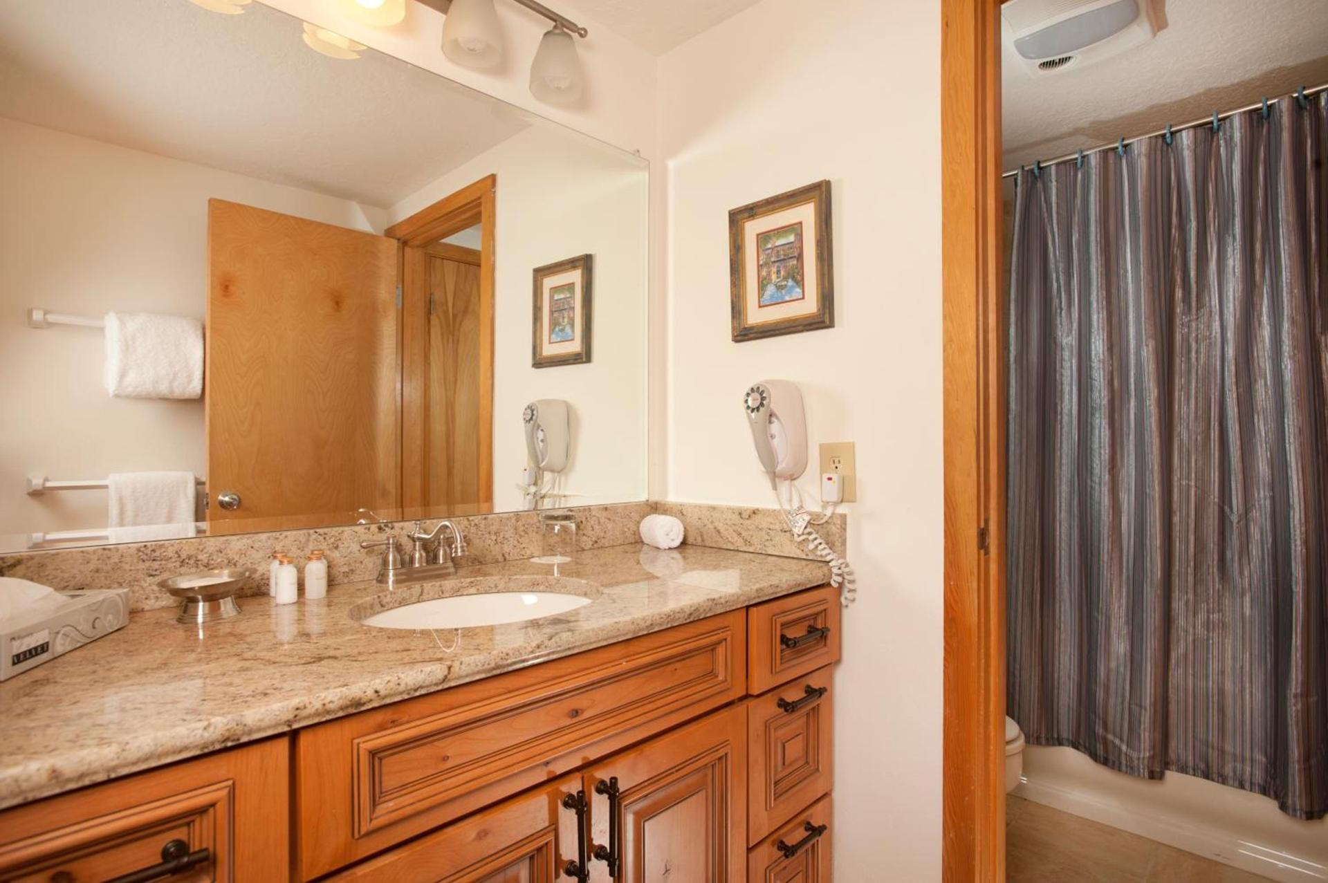 Evergreen Condominiums by Vail Resorts photo 31