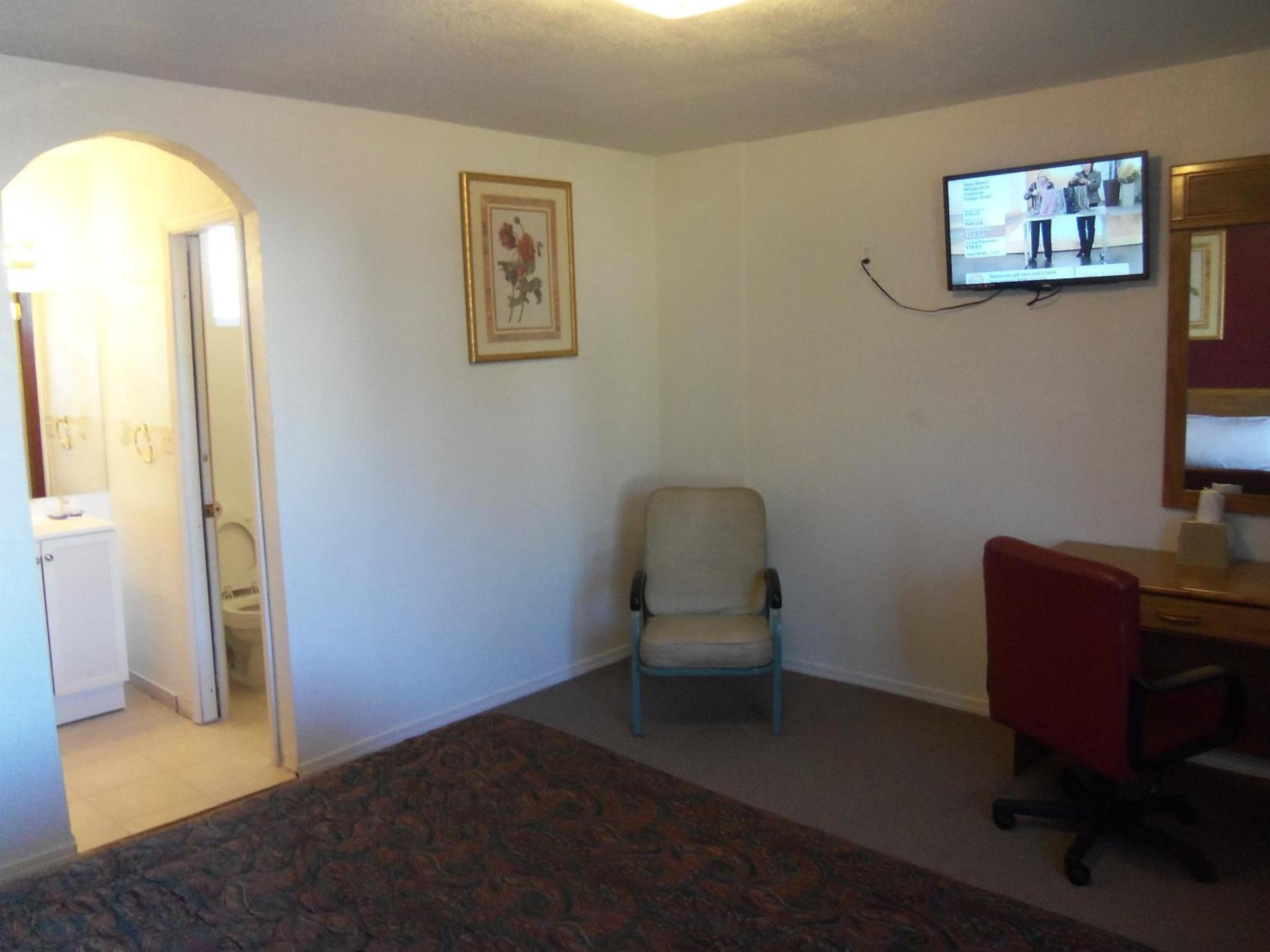 Super 54 Inn photo 23