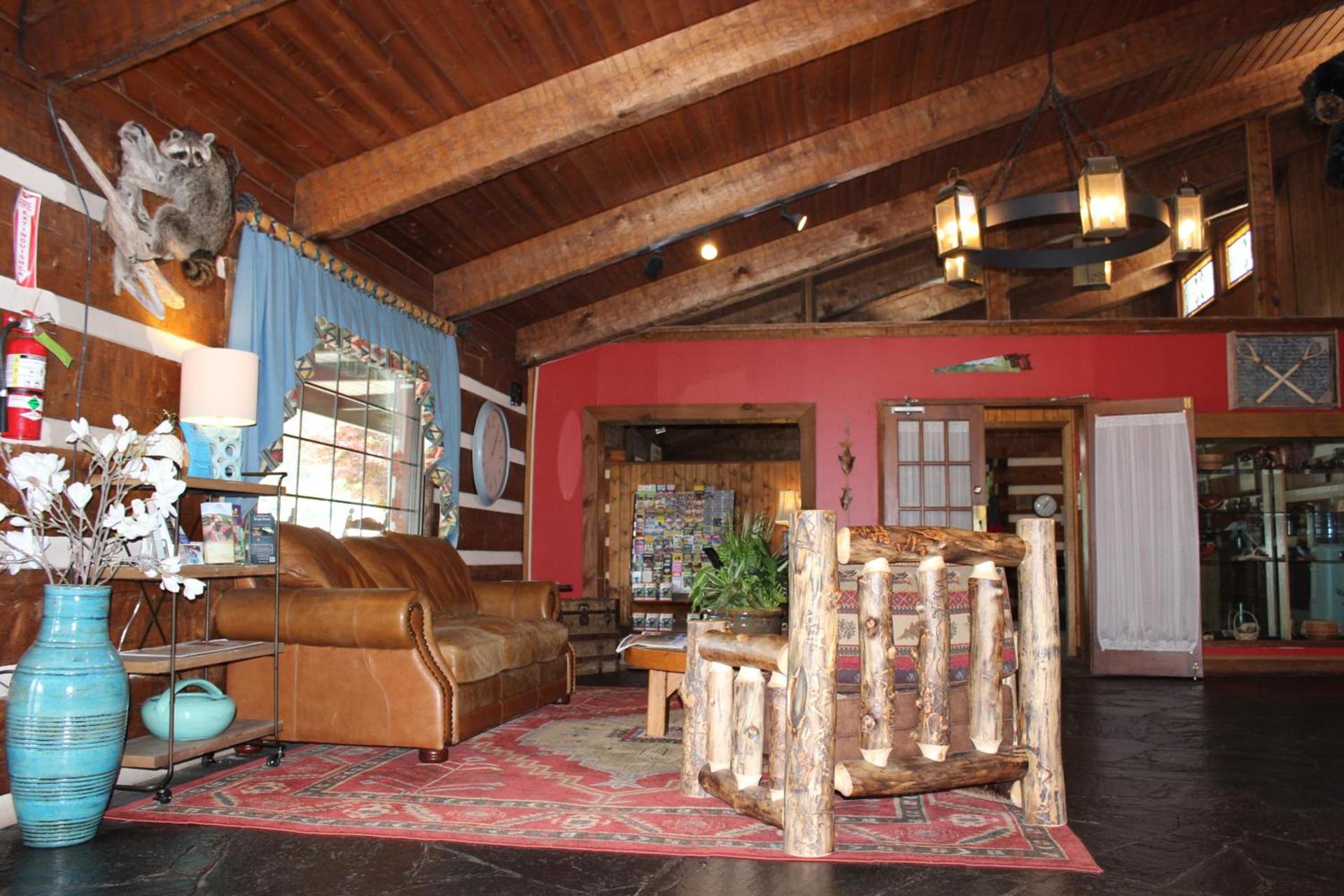 Great Smokies Inn - Cherokee photo 16