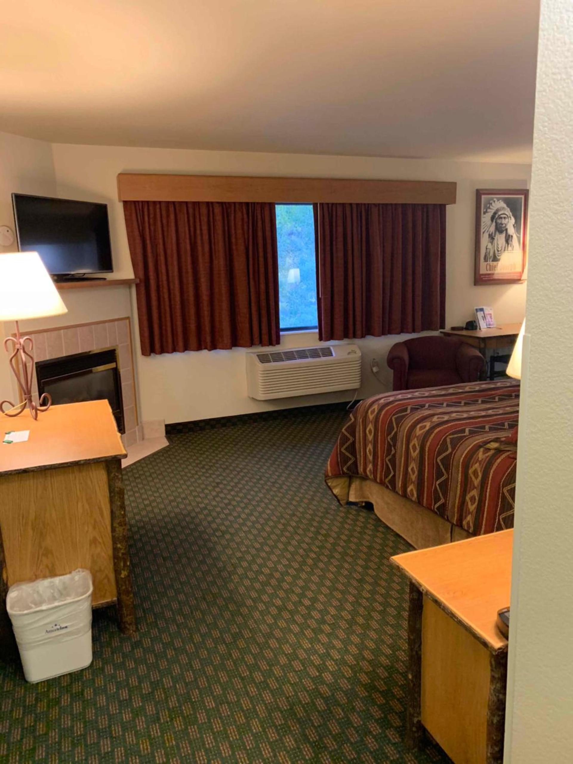 AmericInn by Wyndham Cody photo 29