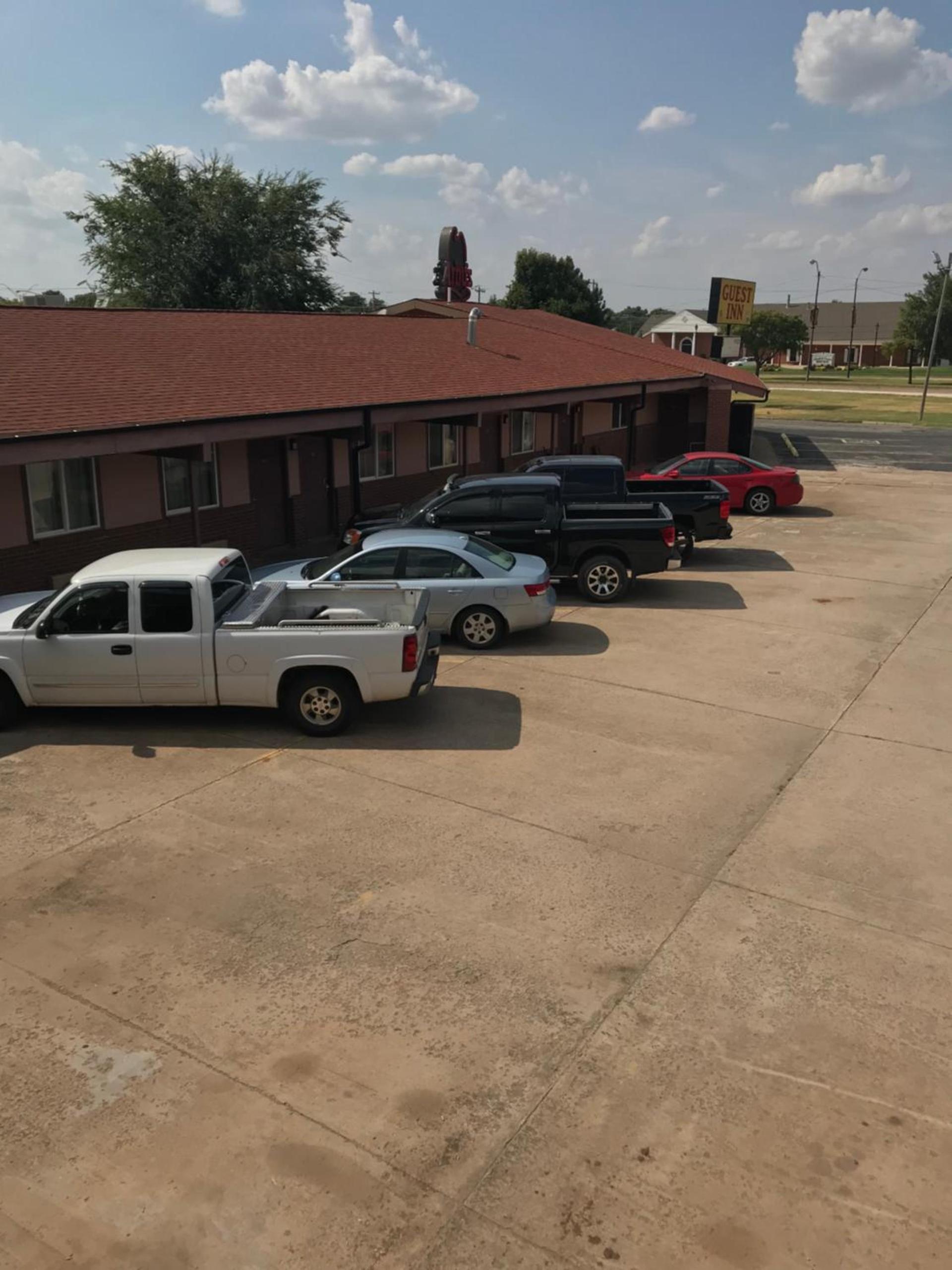 Guest Inn photo 12