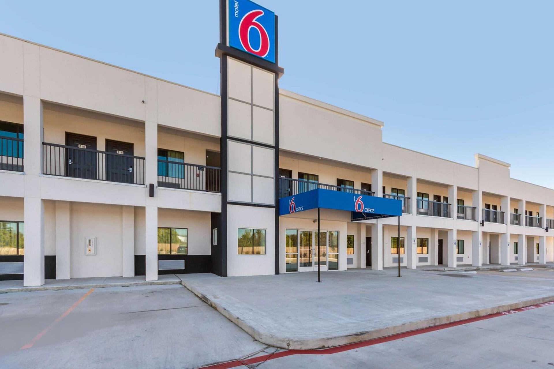 Motel 6-Channelview, TX photo 6