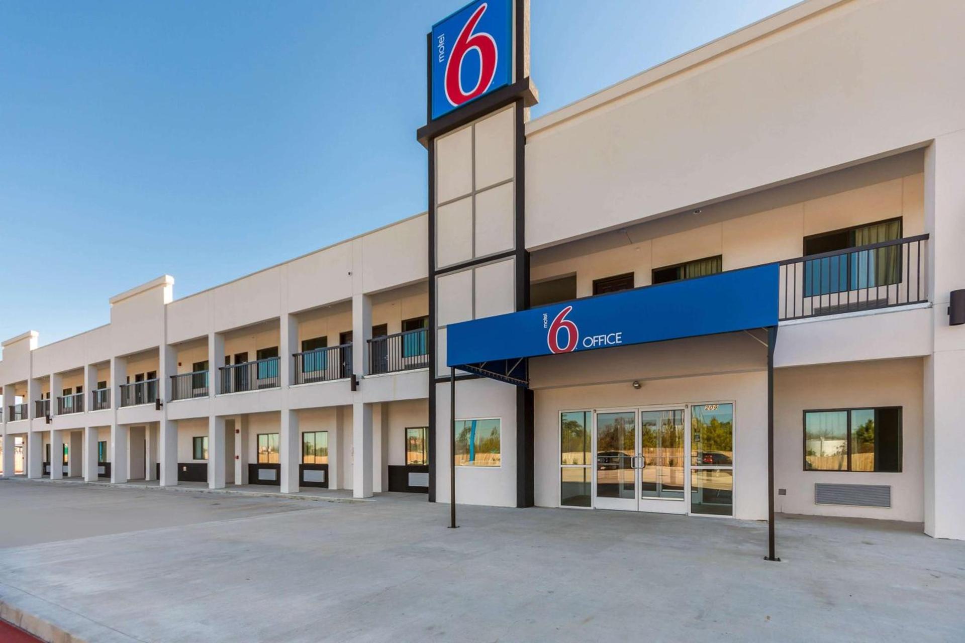 Motel 6-Channelview, TX photo 5