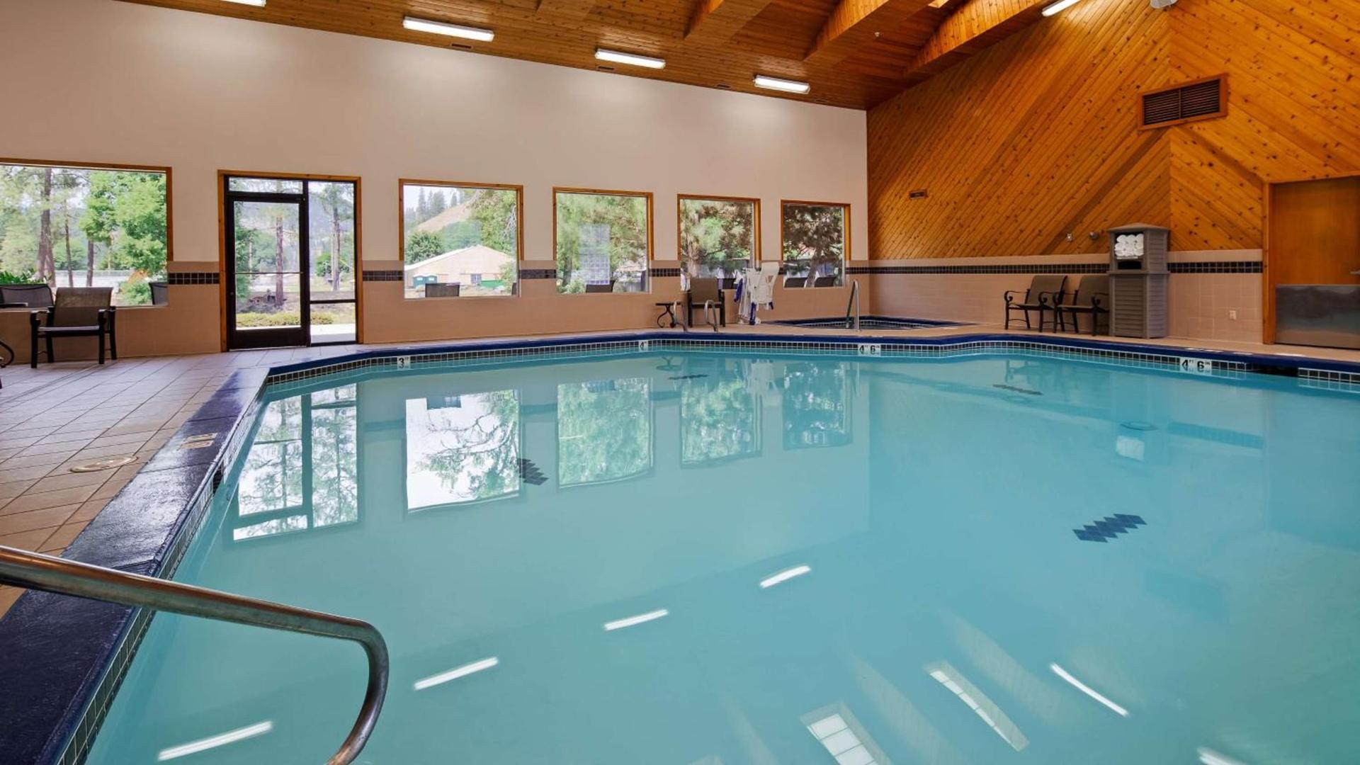 Best Western Lodge at River's Edge photo 17