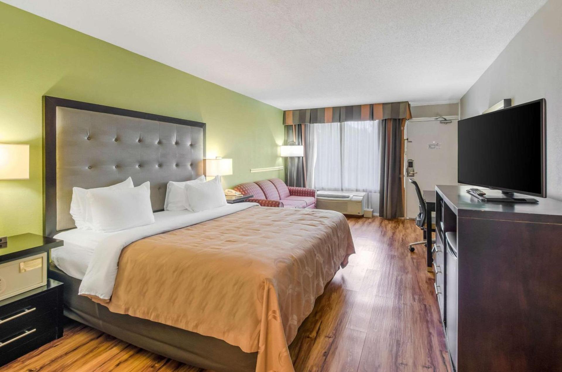 Quality Inn Roanoke Airport photo 16