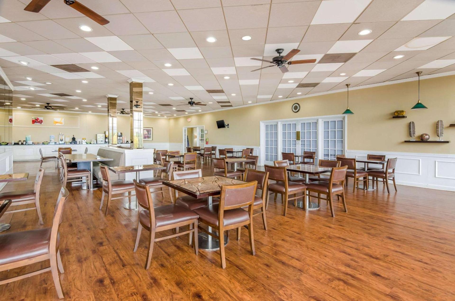 Quality Inn Roanoke Airport photo 29